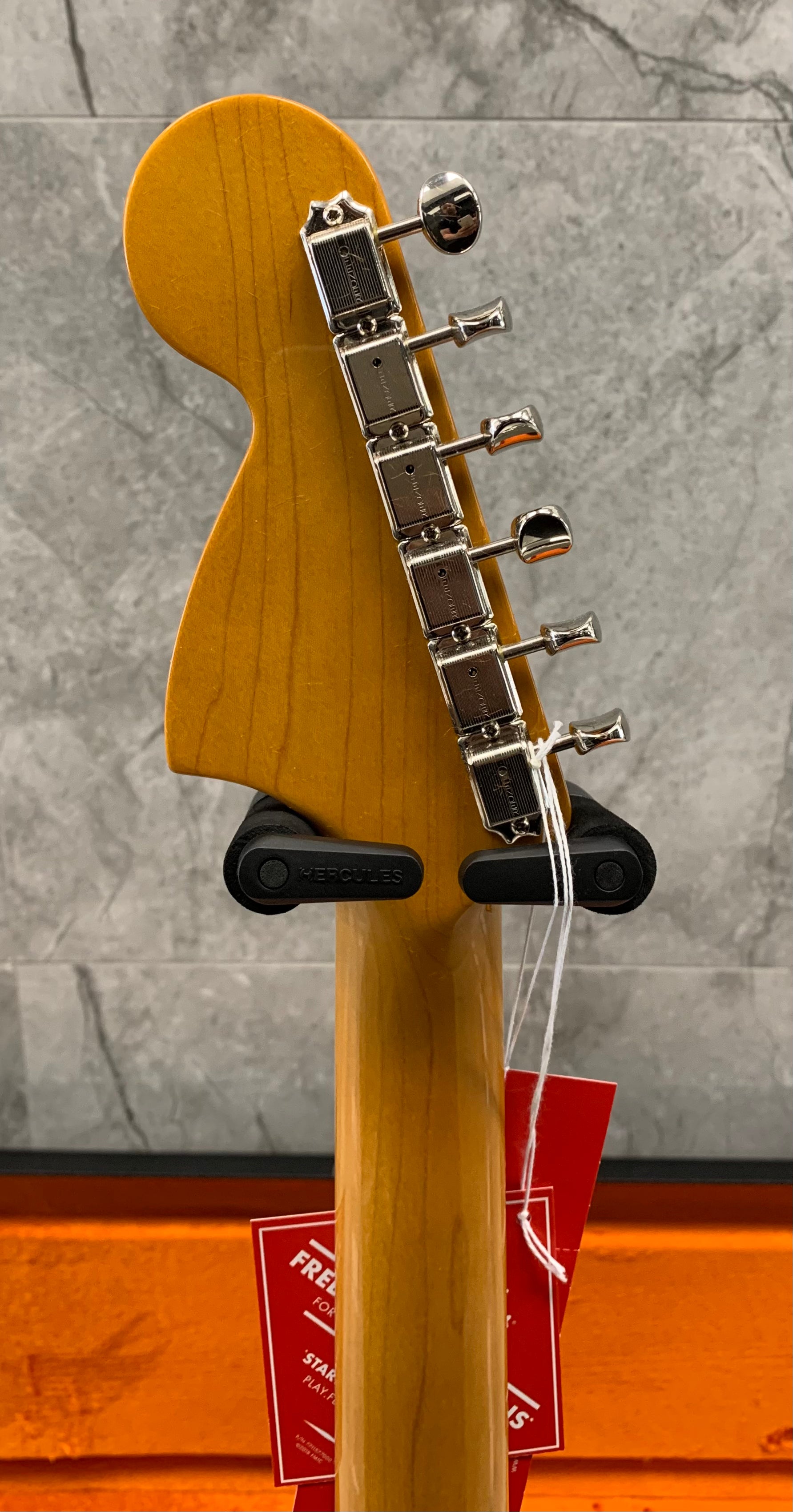 Fender American Vintage II 1966 Jazzmaster Rosewood Fingerboard, 3-Color Sunburst 0110340800 SERIAL NUMBER V2210535 - 8.0 LBS