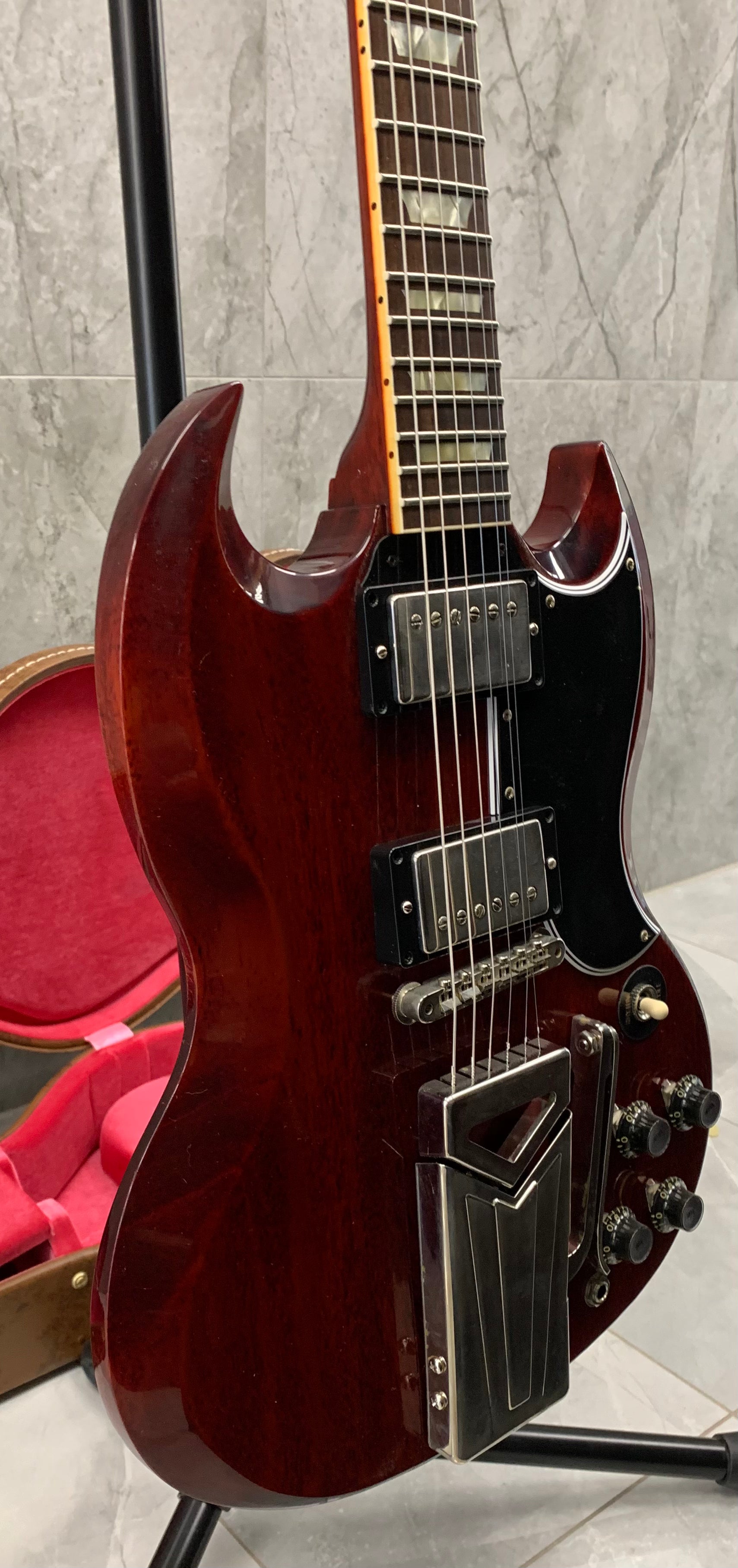 Gibson Custom Shop 60th Anniversary 1961 LES PAUL SG STANDARD WITH SIDEWAYS VIBROLA VOS CHERRY RED SGSR60VOCHSN