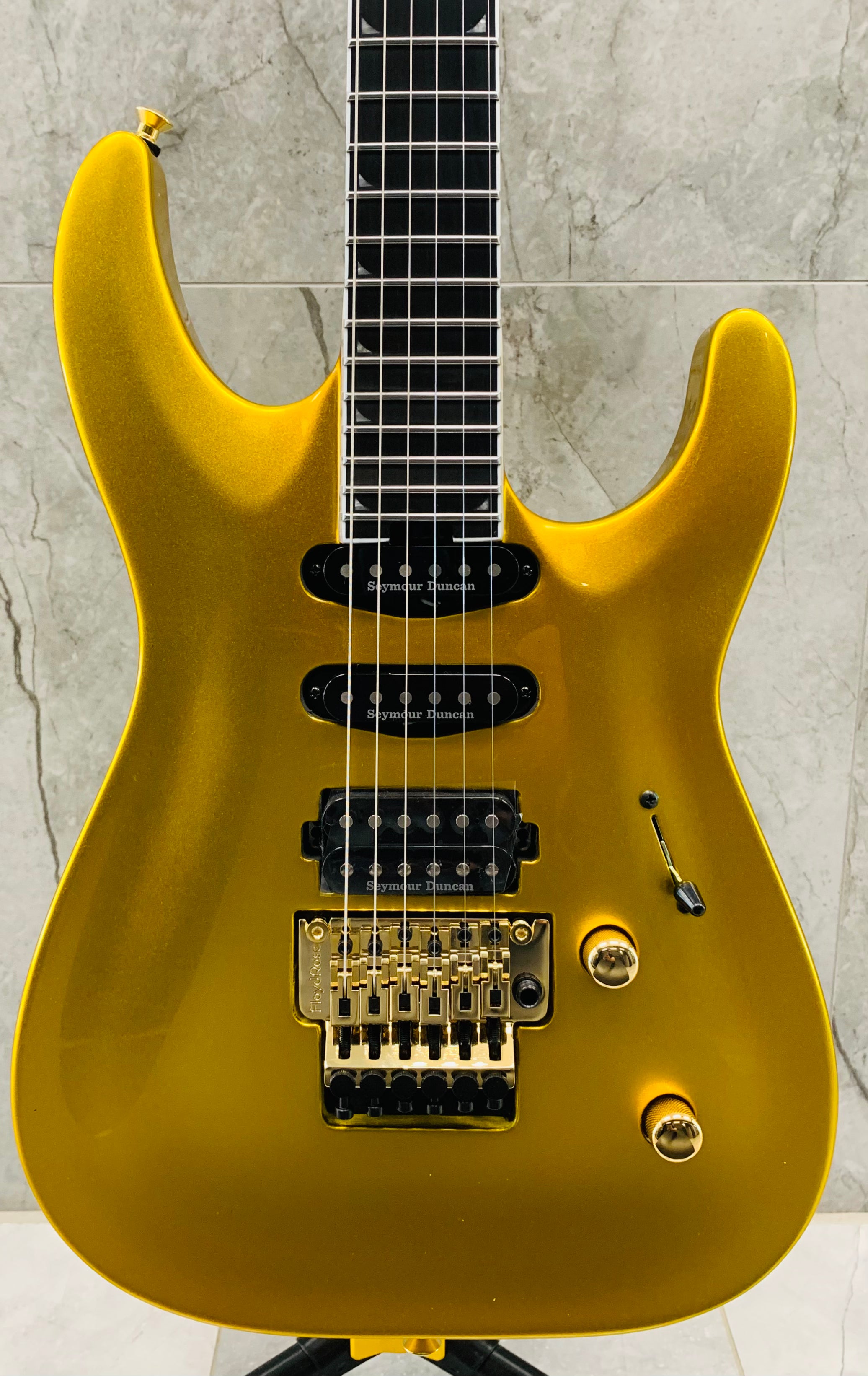 Jackson Pro Plus Series Soloist SLA3, Ebony Fingerboard, Gold Bullion