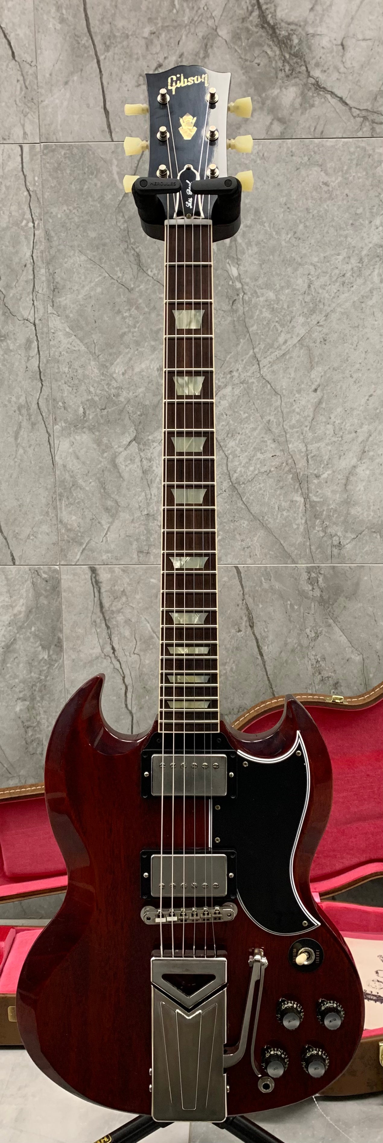 Gibson Custom Shop 60th Anniversary 1961 LES PAUL SG STANDARD WITH SIDEWAYS VIBROLA VOS CHERRY RED SGSR60VOCHSN