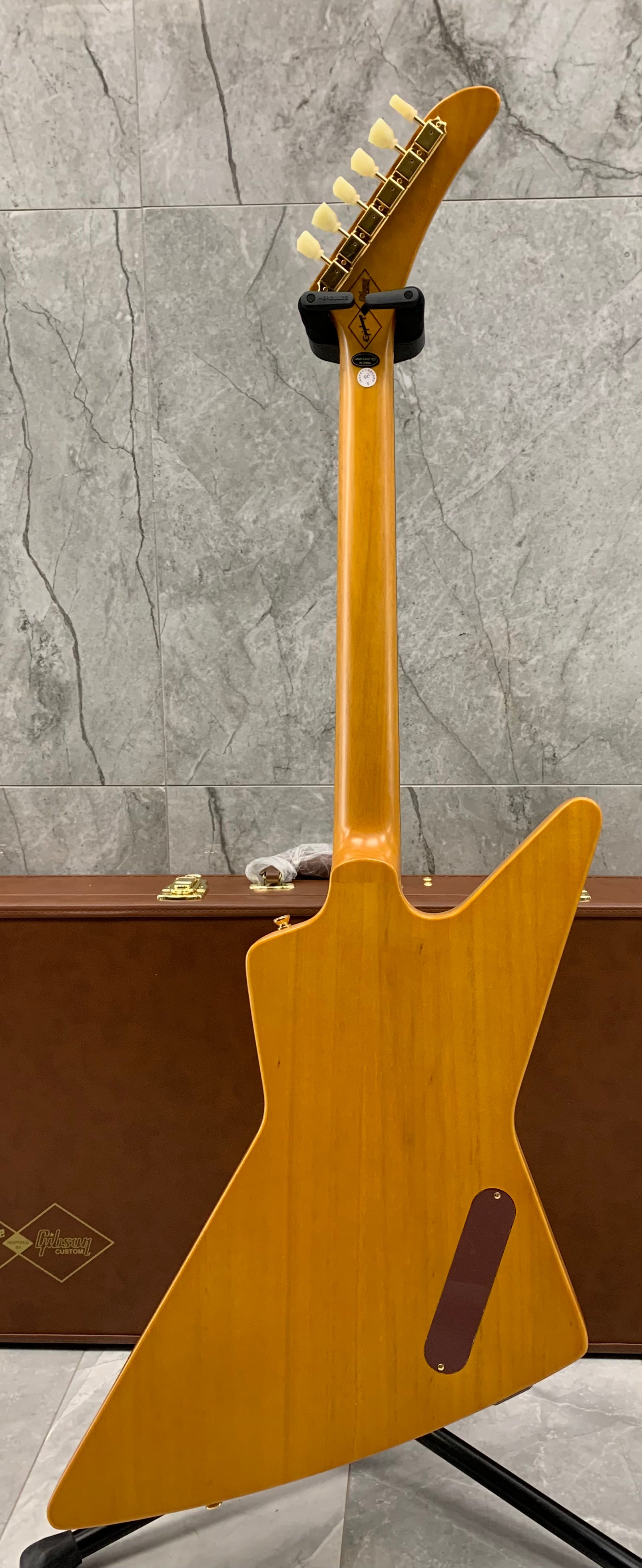 Left handed best sale gibson explorer