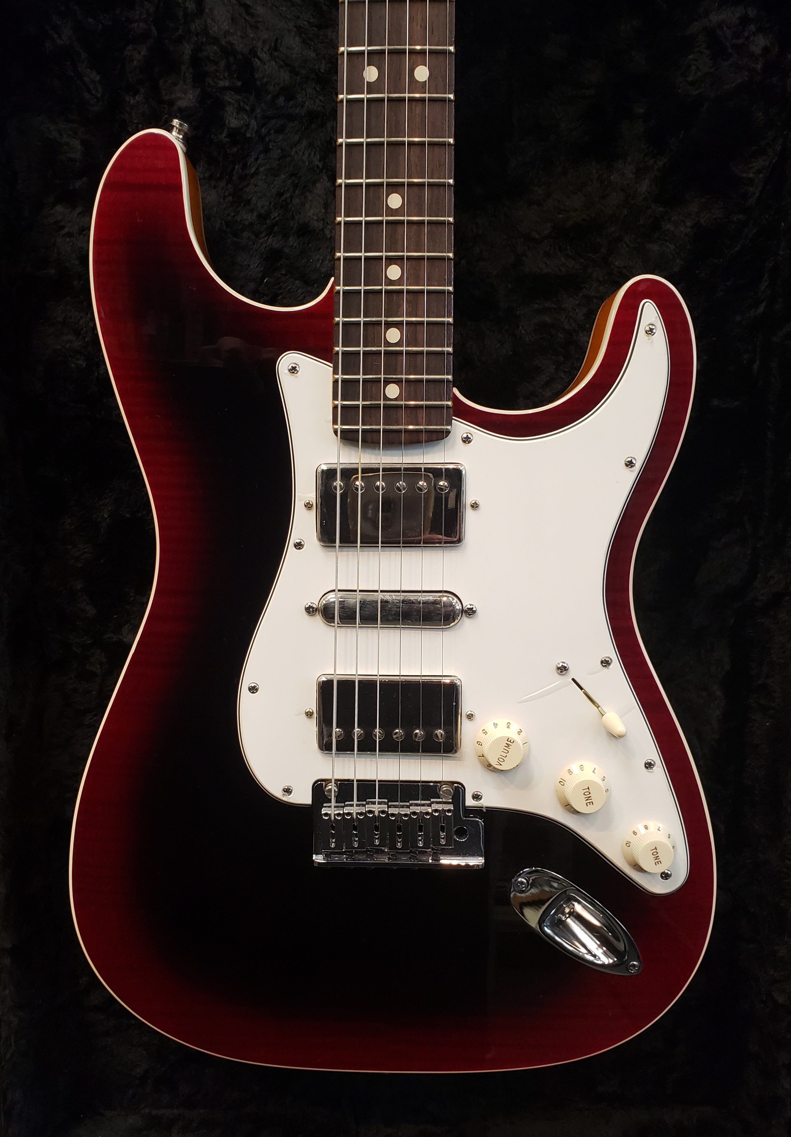 Fender Custom Shop Double Bound Slab Body HSH Stratocaster Cherry Red Burst 9231006858