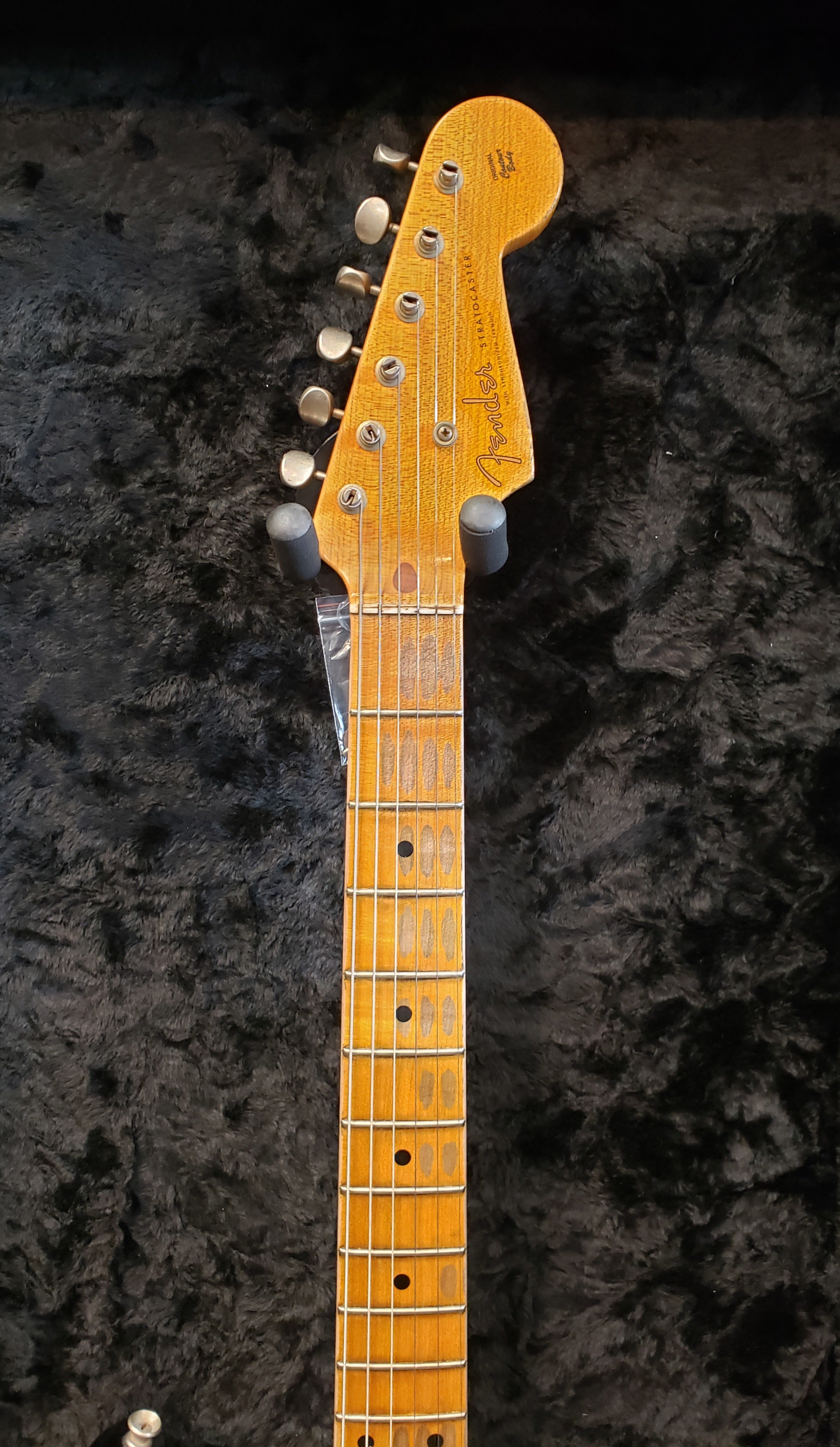 Fender Custom Shop 1954 Heavy Relic Stratocaster Maple Neck 2-Tone Sunburst 9231006484 Commemorative Strat 7.4 lbs