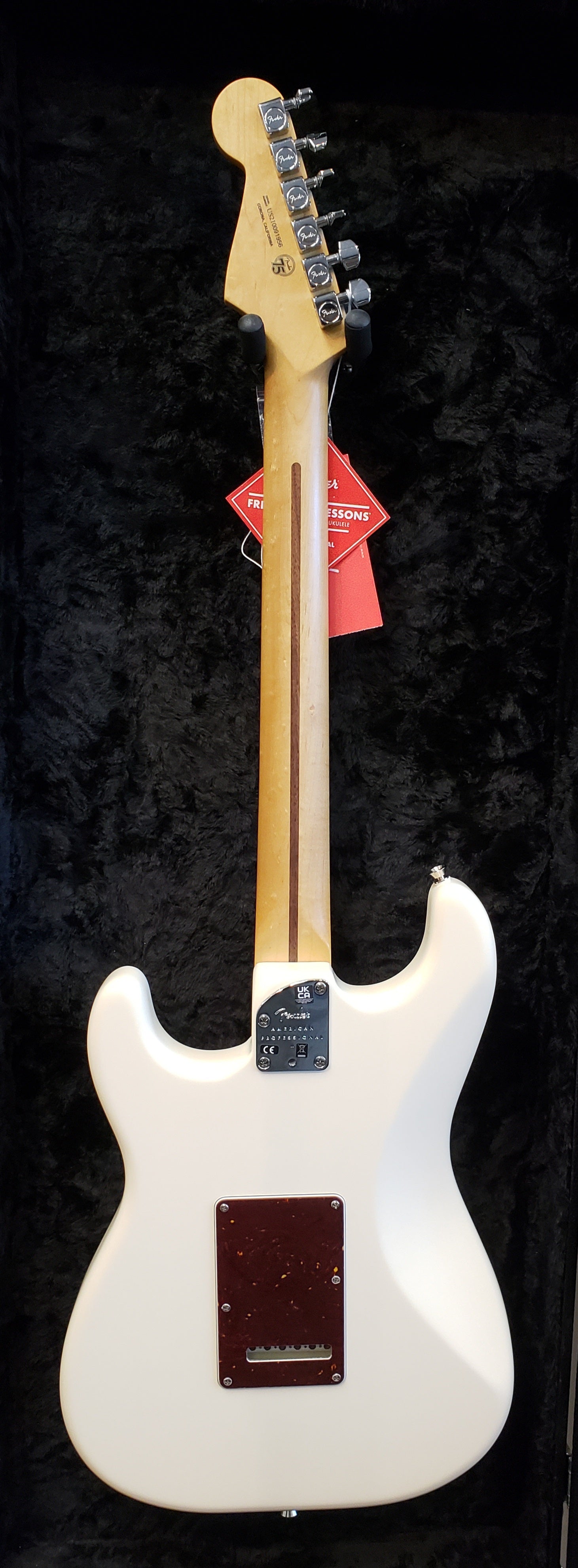 Fender American Professional II Stratocaster Maple Fingerboard Olympic White F-0113902705