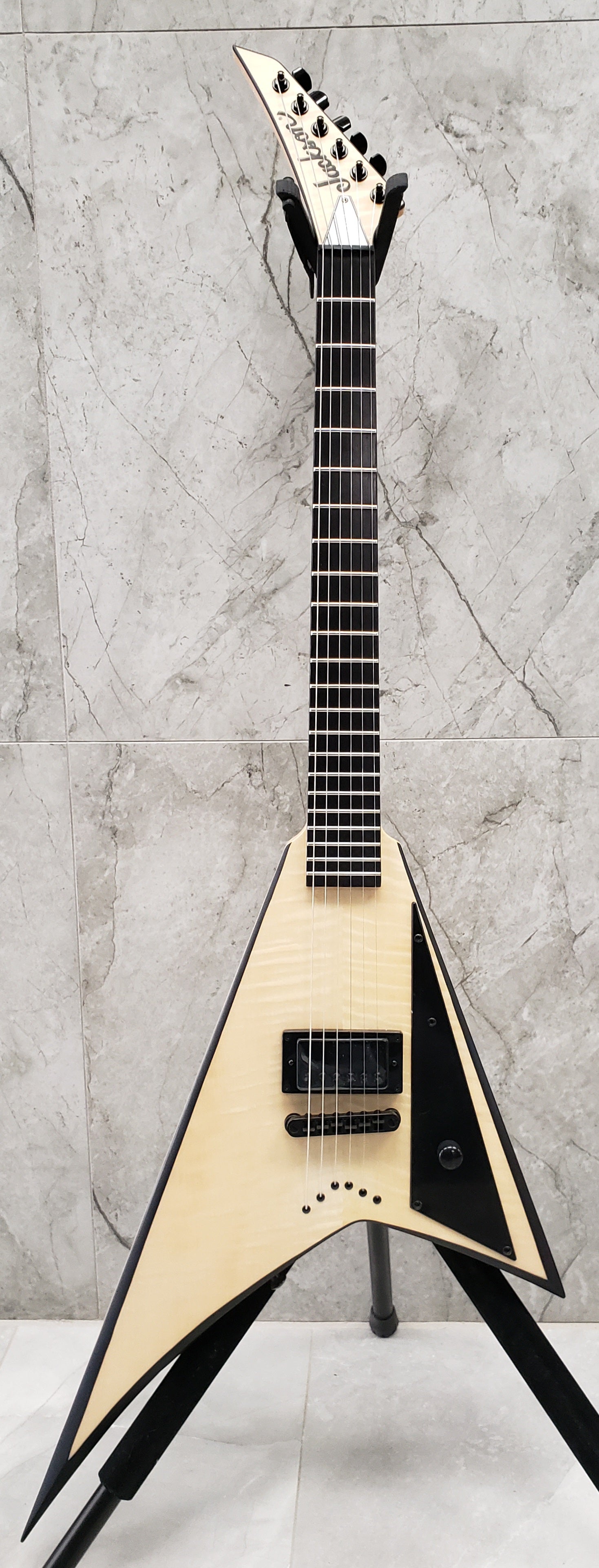 Jackson Pro Series Signature Christian Andreu Rhoads RRT Ebony Fingerboard Natural 2910000557