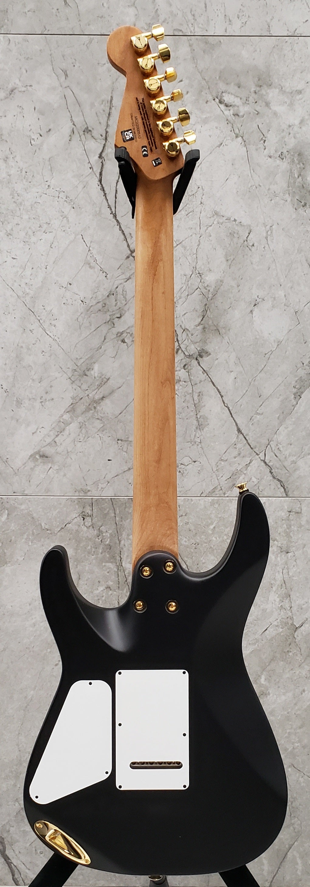 CHARVEL Pro-Mod DK24 HH 2PT CM Poplar Burl Caramelized Maple Fingerboard Transparent Black Burst 2969411510