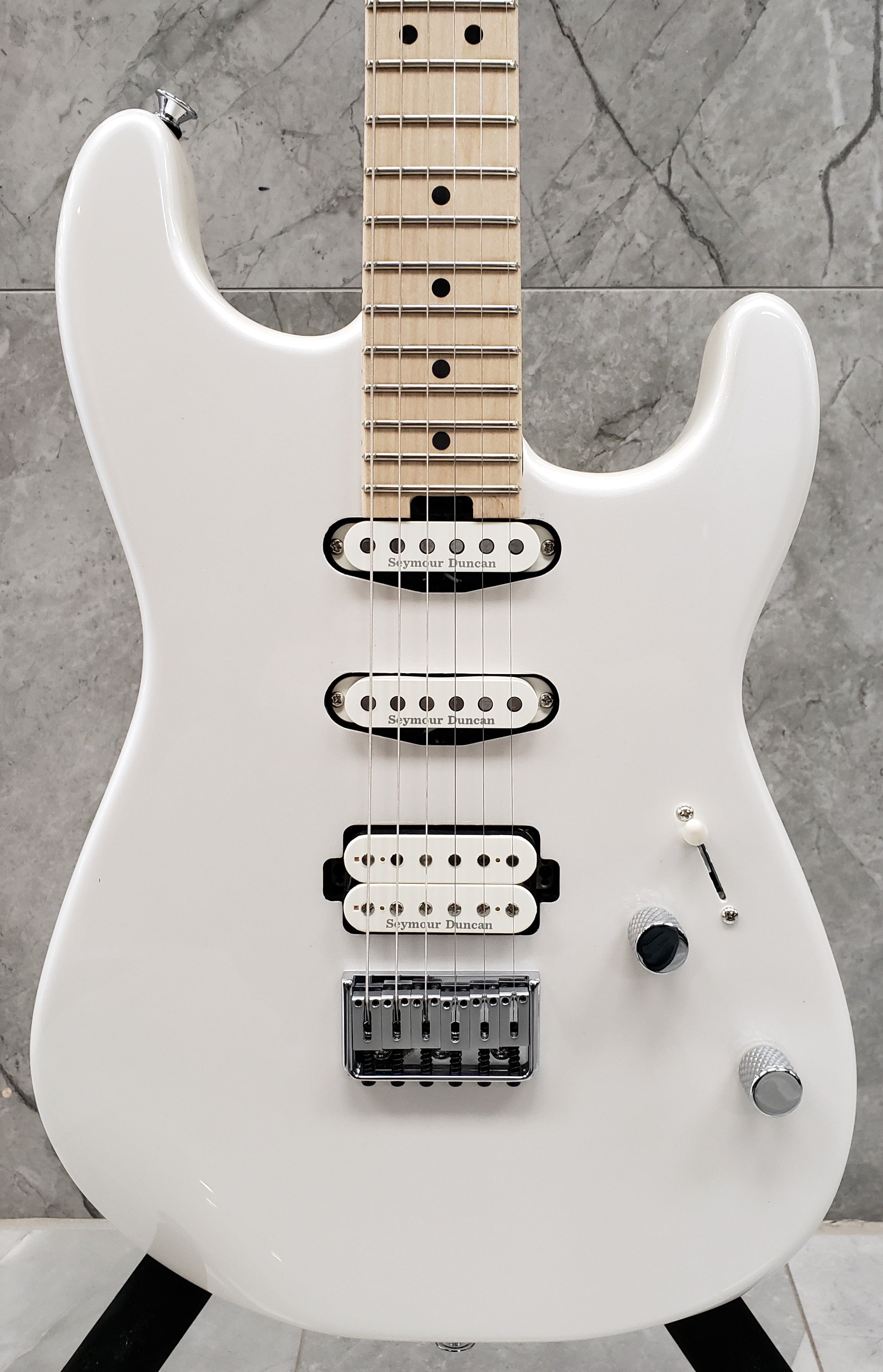 CHARVEL Pro-Mod San Dimas Style 1 HSS HT M Maple Fingerboard