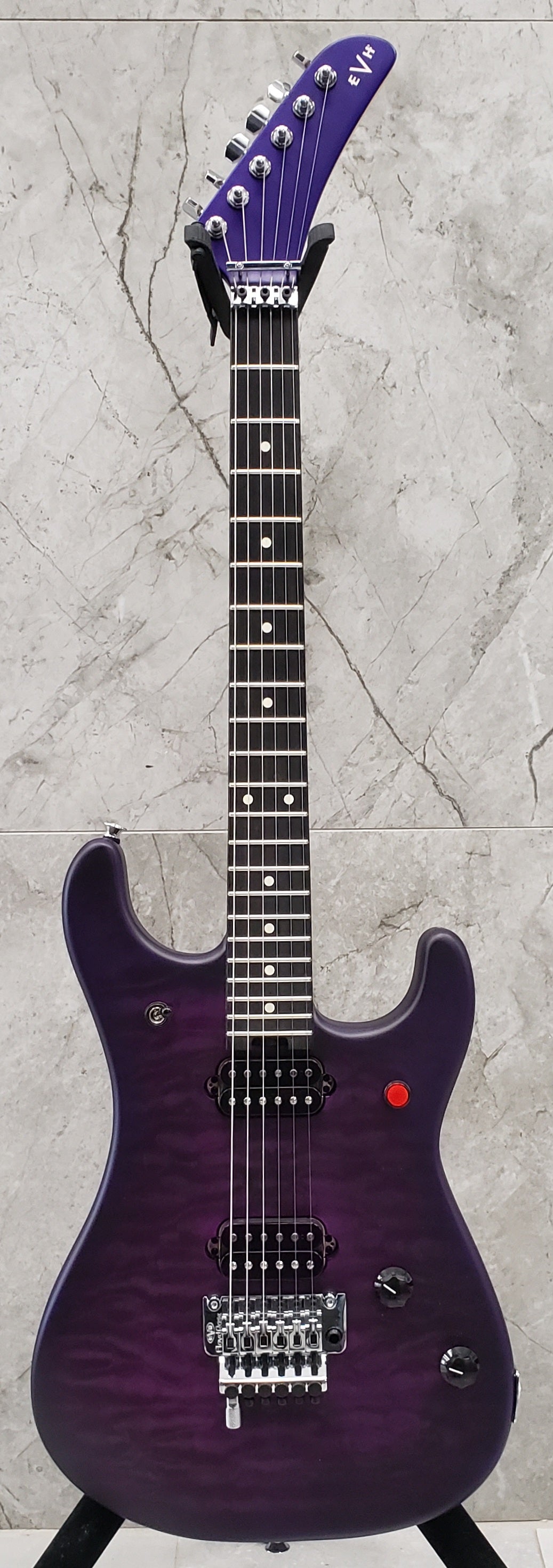 EVH 5150 Series Deluxe QM QUILTED MAPLE Ebony Fingerboard Purple Daze Satin Finish 5108002535