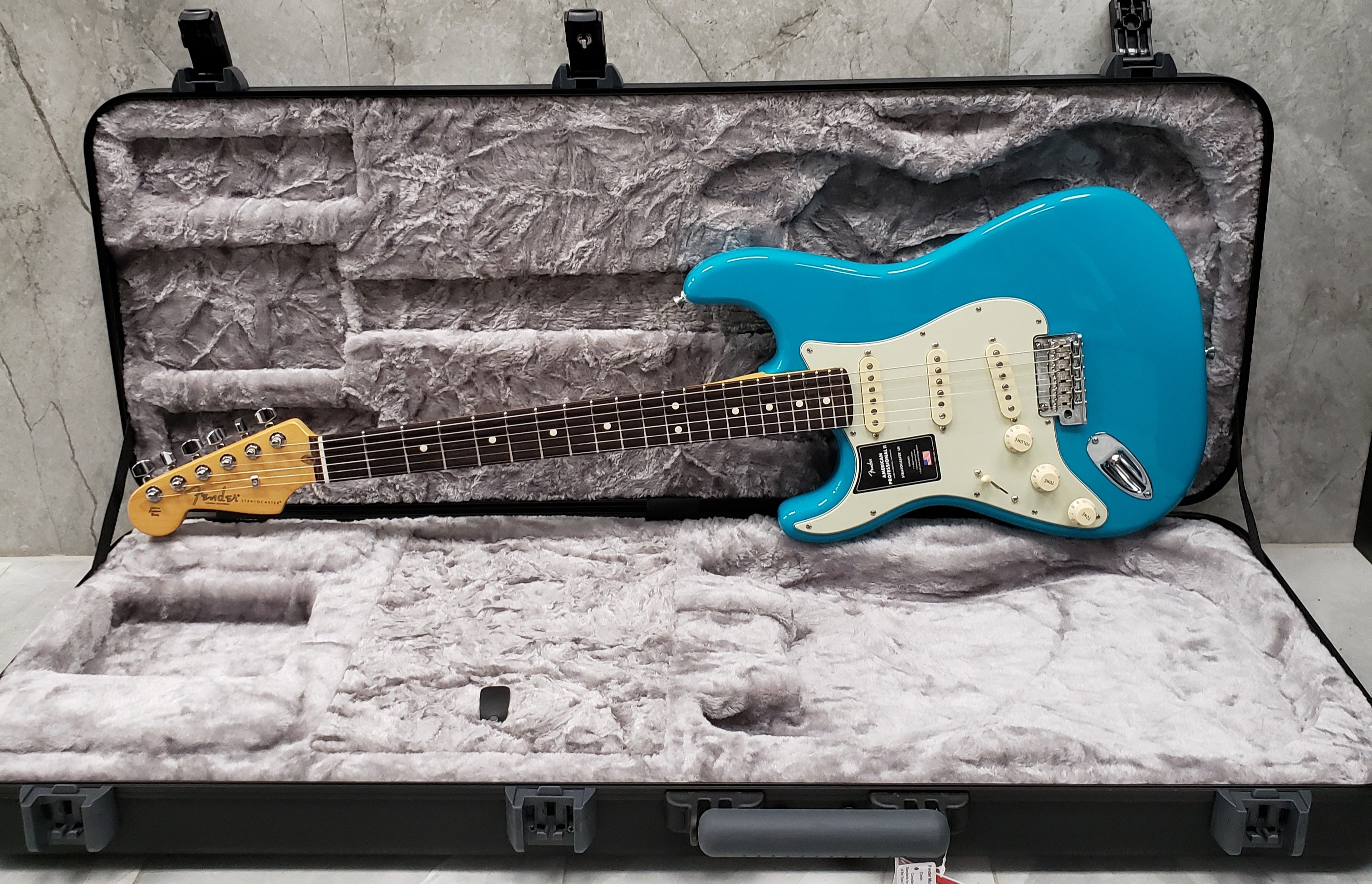 Fender American Professional II Stratocaster Left Hand Rosewood Fingerboard Miami Blue F-0113930719