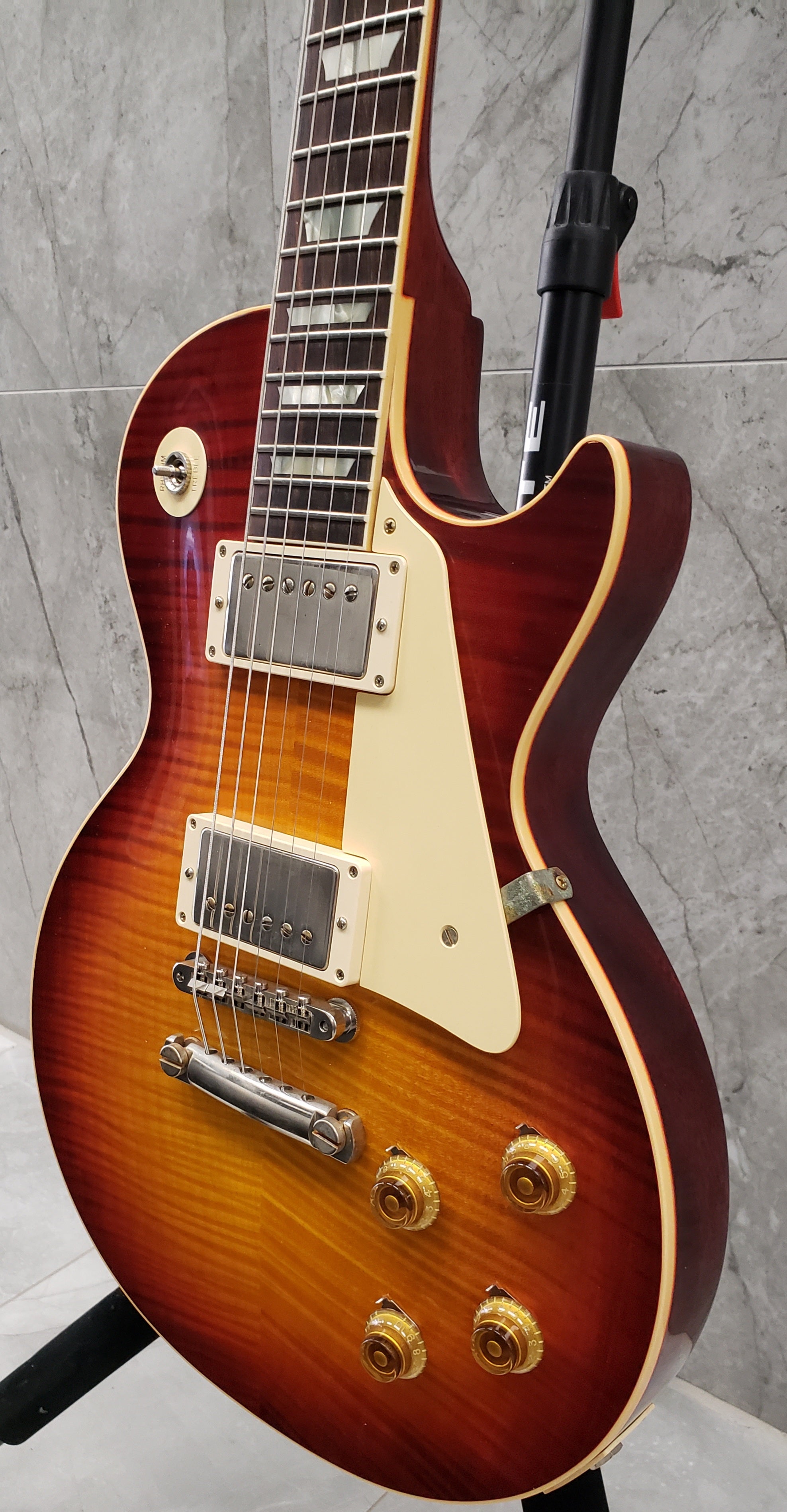 Gibson Custom Shop 1959 Les Paul Standard Reissue VOS Factory Burst - Nickel Hardware LPR59VOFANH SERIAL NUMBER 901673 8.6 LBS