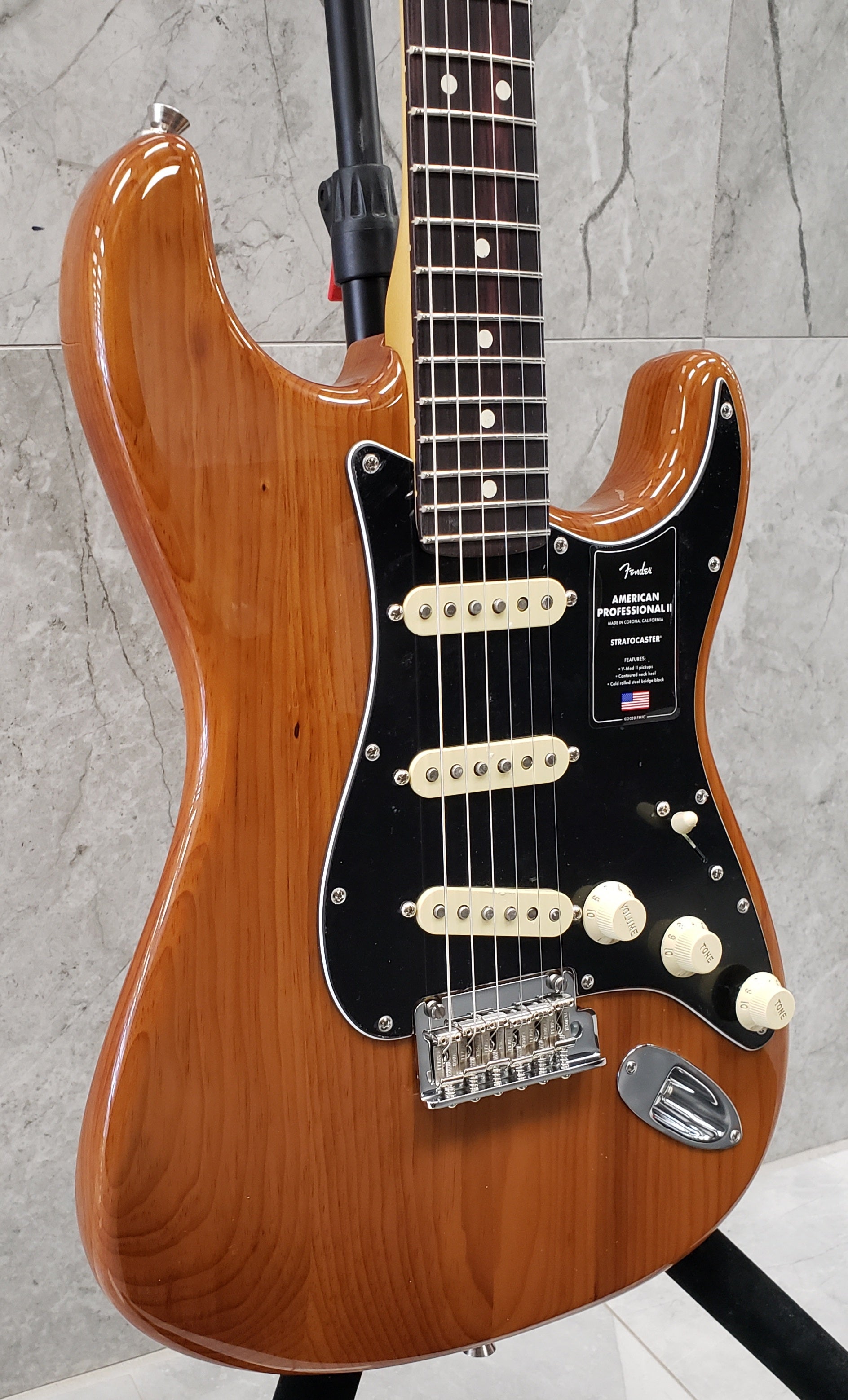 Fender American Professional II Stratocaster Rosewood Fingerboard Roasted Pine F-0113900763