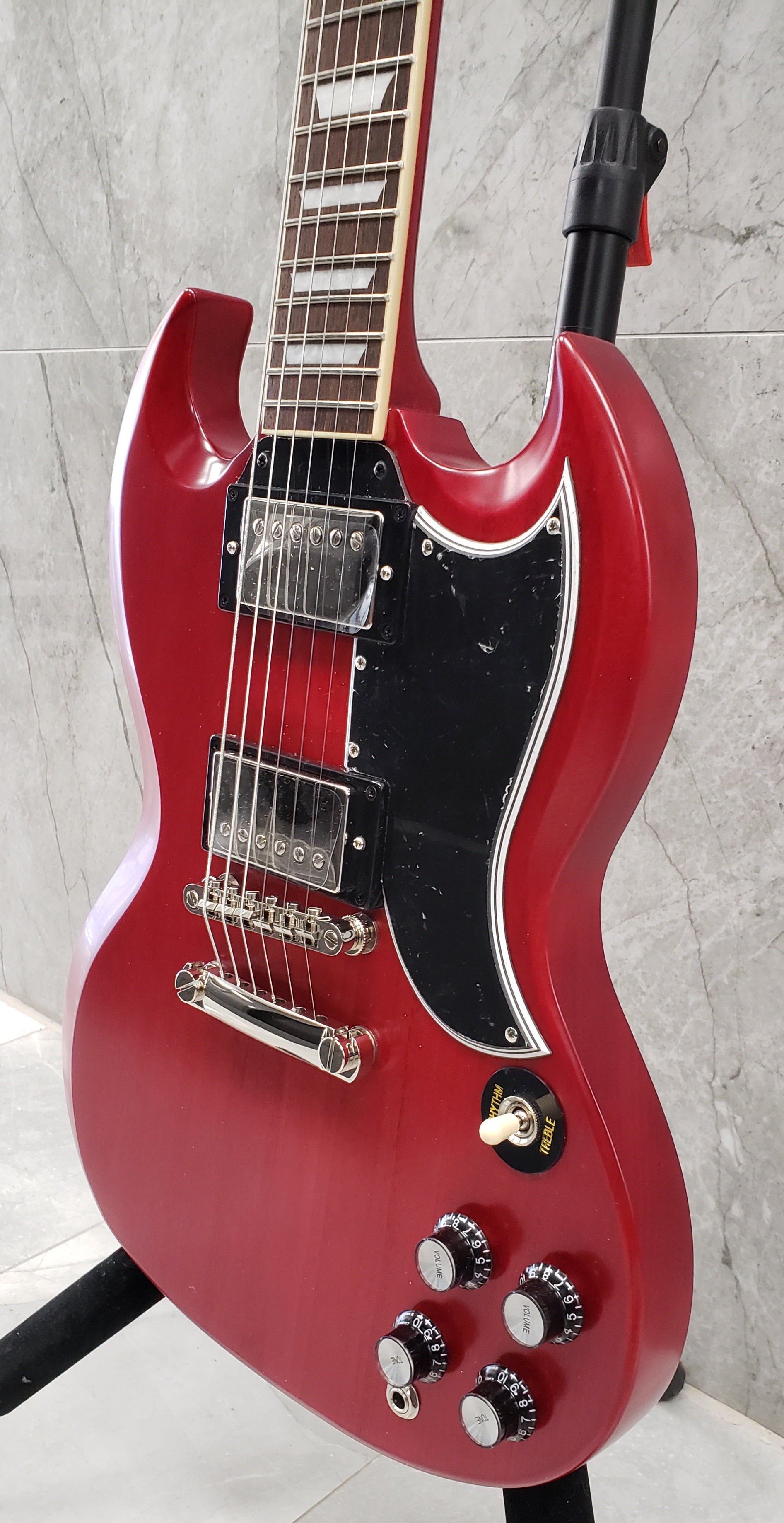 Epiphone 1961 Les Paul SG Standard - Aged Sixties Cherry EIGC61SGCHNH W/ Vintage Style Hardshell