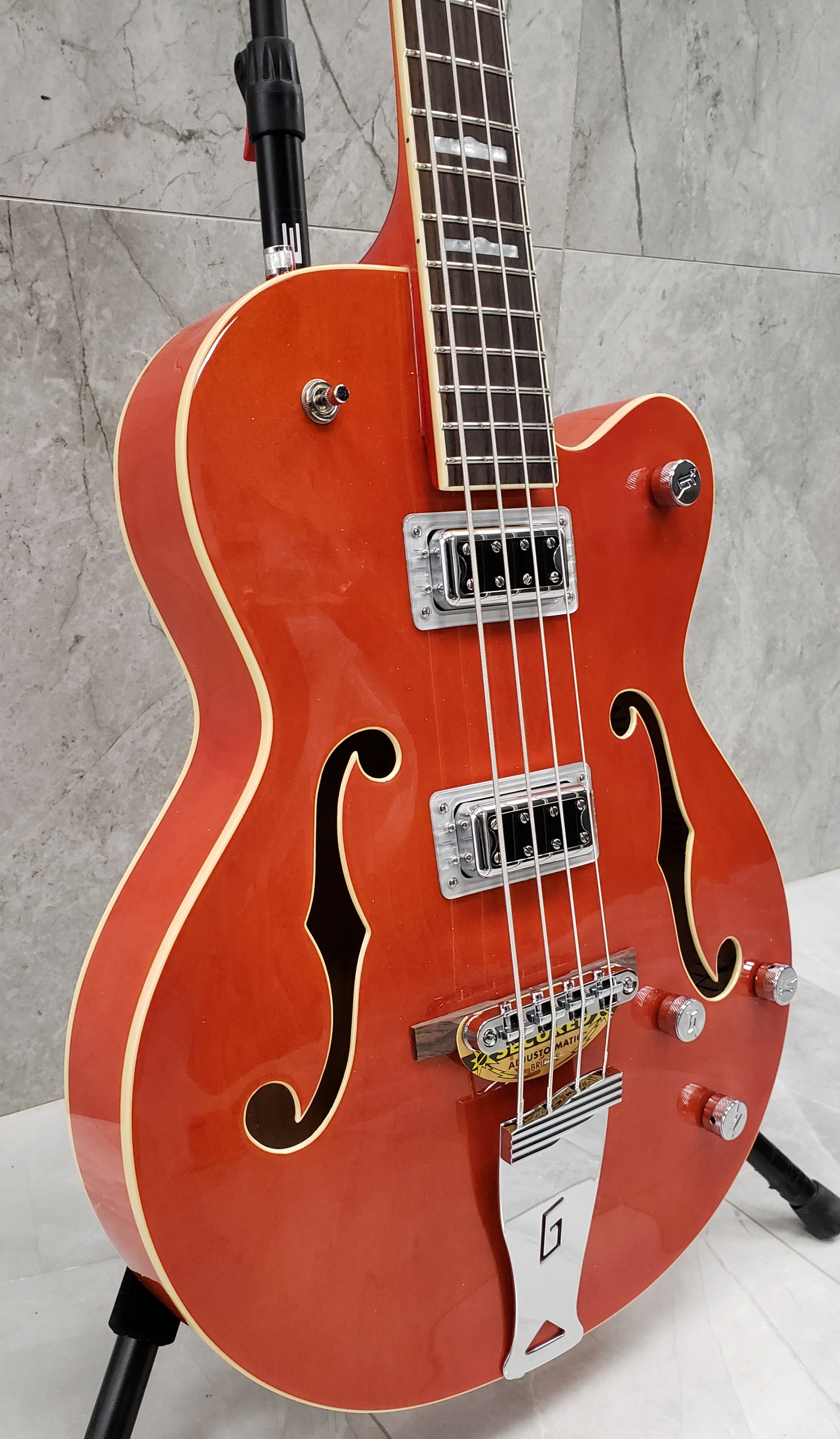 Gretsch G5440LSB Electromatic Hollow Body Long Scale Bass Rosewood Fingerboard Orange 2518000512