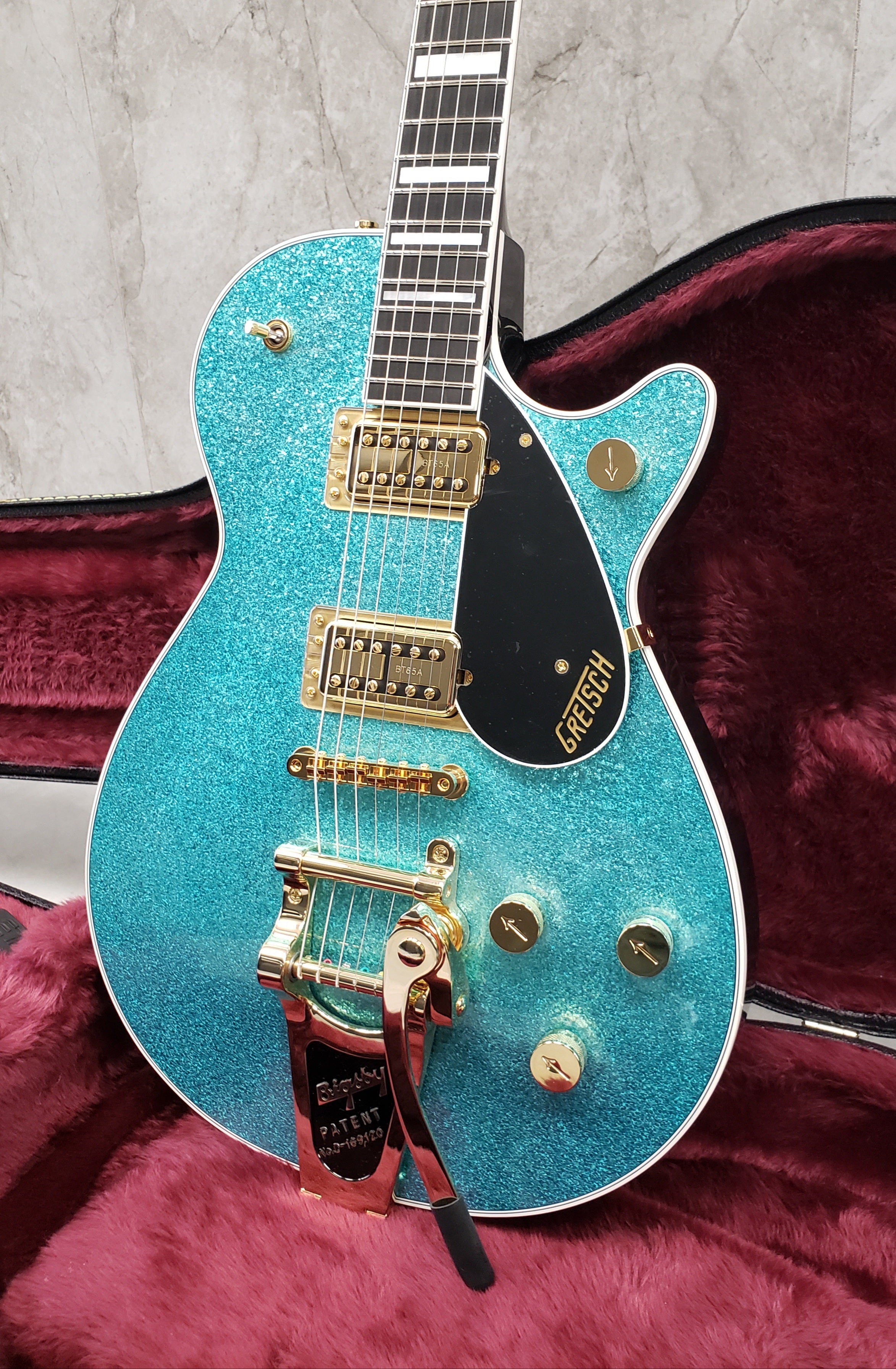 GRETSCH G6229TG Limited Edition Players Edition Sparkle Jet BT with Bigsby Ocean Turquoise Sparkle 2403410813 SERIAL NUMBER JT21114799 - 8.6 LBS