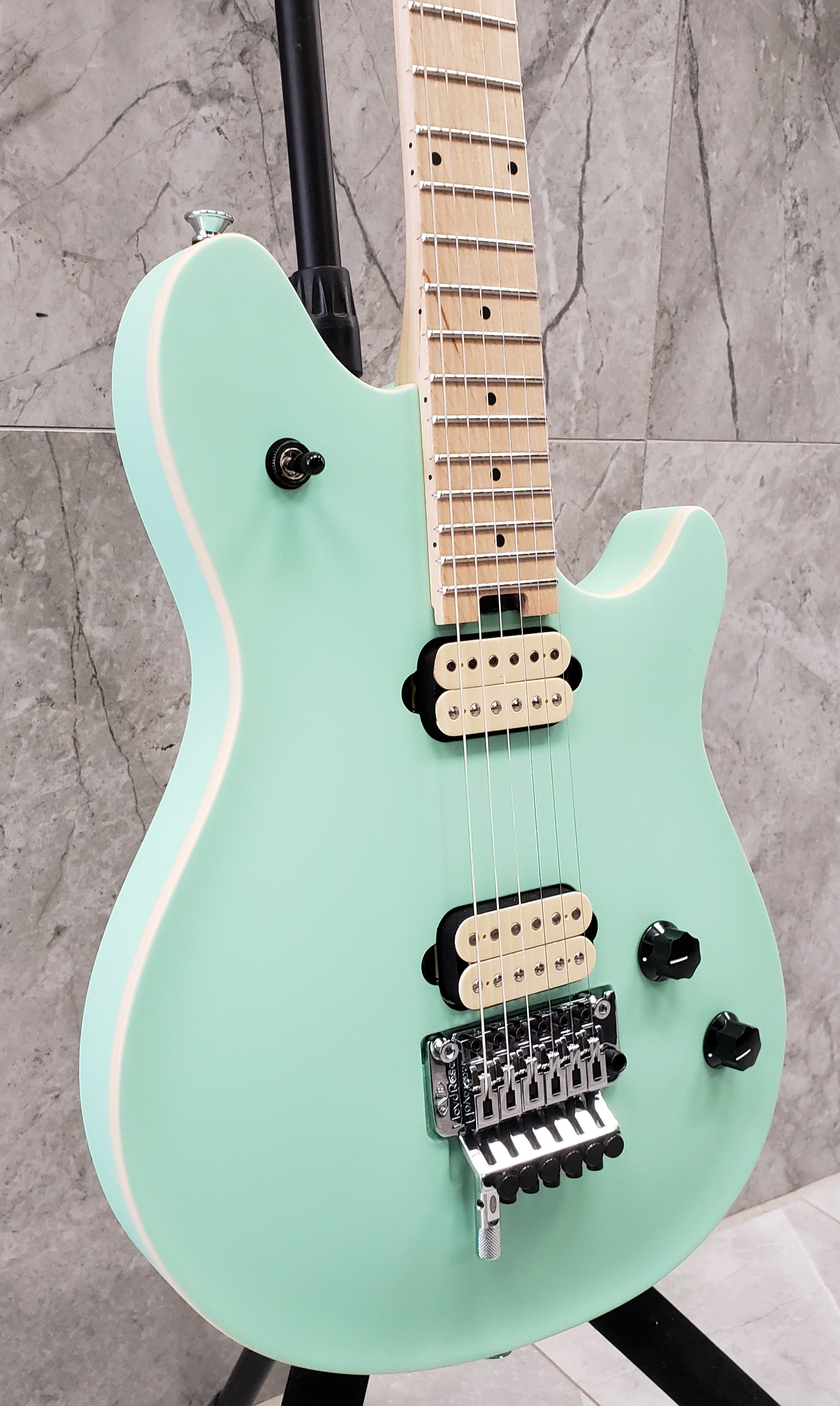 EVH Wolfgang Special Maple Fingerboard, Satin Surf Green 5107701557 SERIAL NUMBER WG220453M - 7.6 LBS