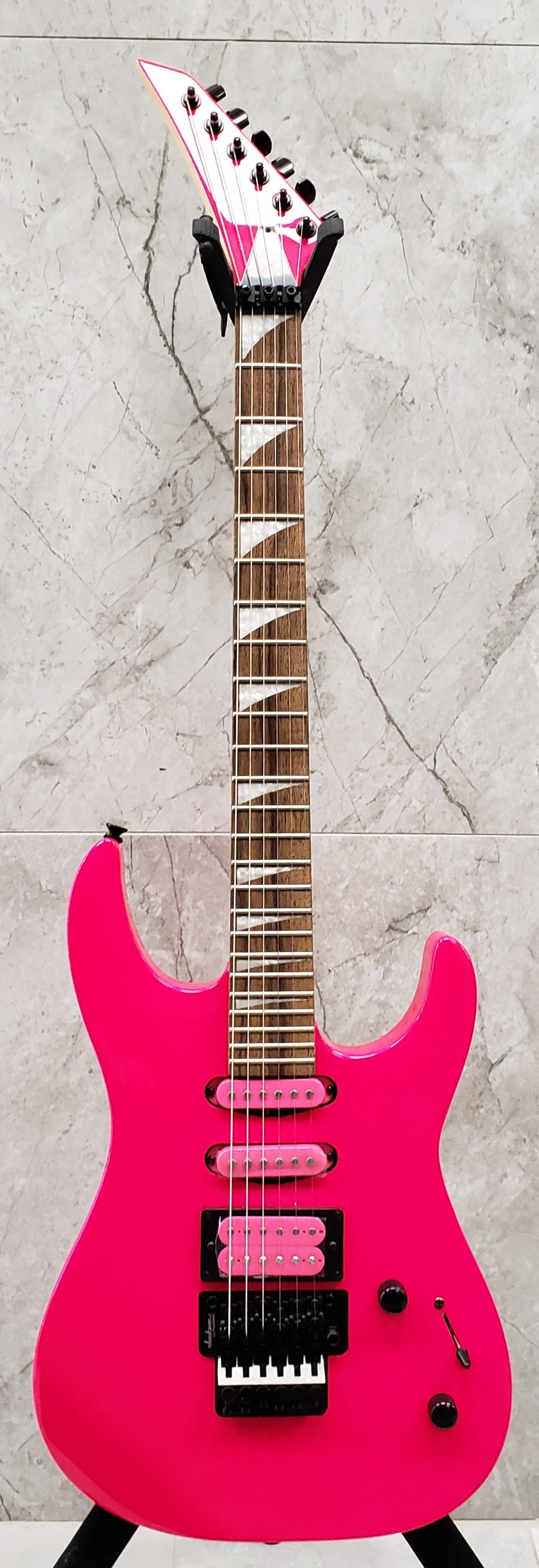 JACKSON X Series Dinky DK3XR HSS Neon Pink 2910022519