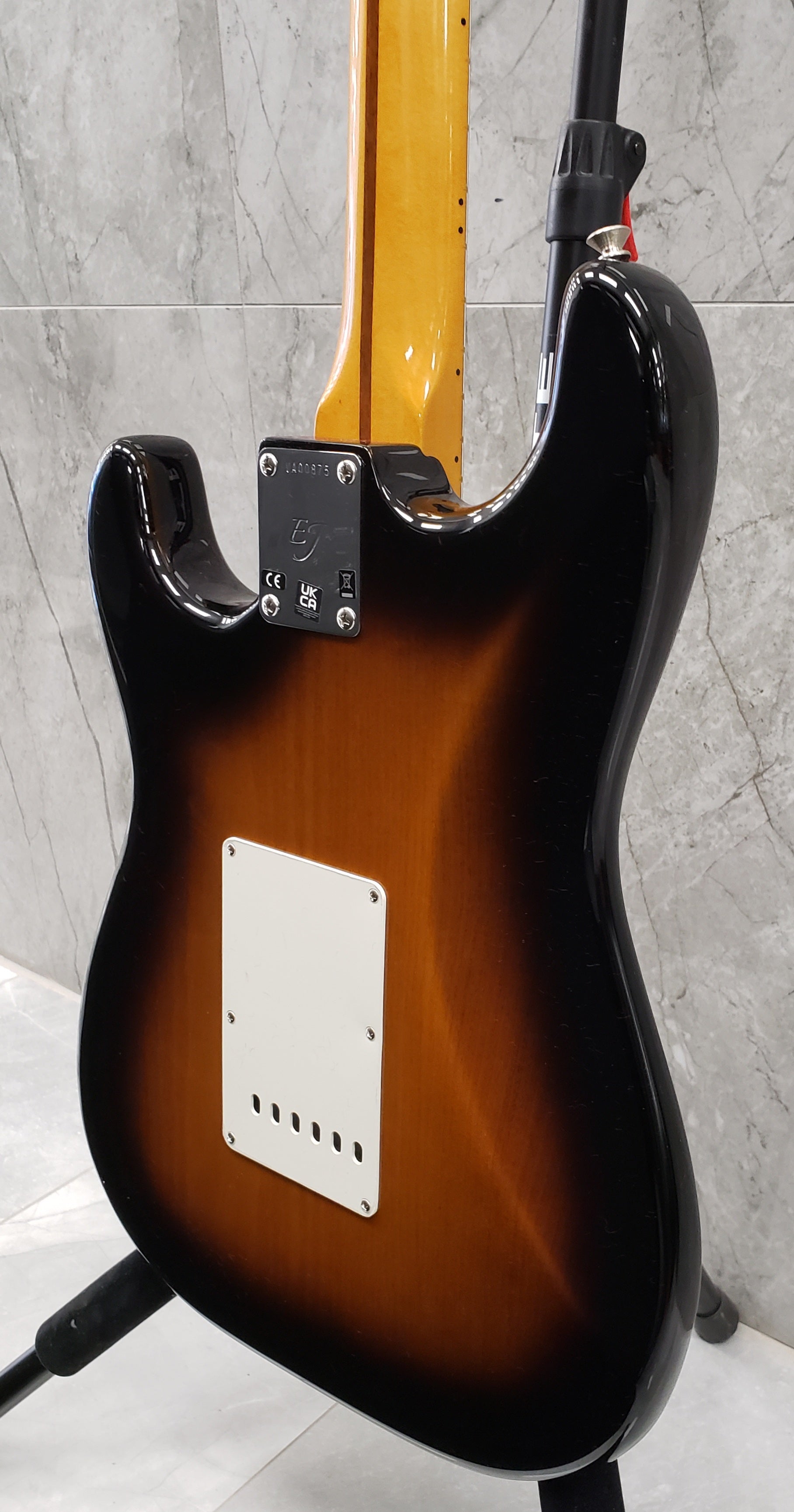 Fender Stories Collection Eric Johnson 1954 Virginia Stratocaster Maple Fingerboard 2-Color Sunburst 0117442803