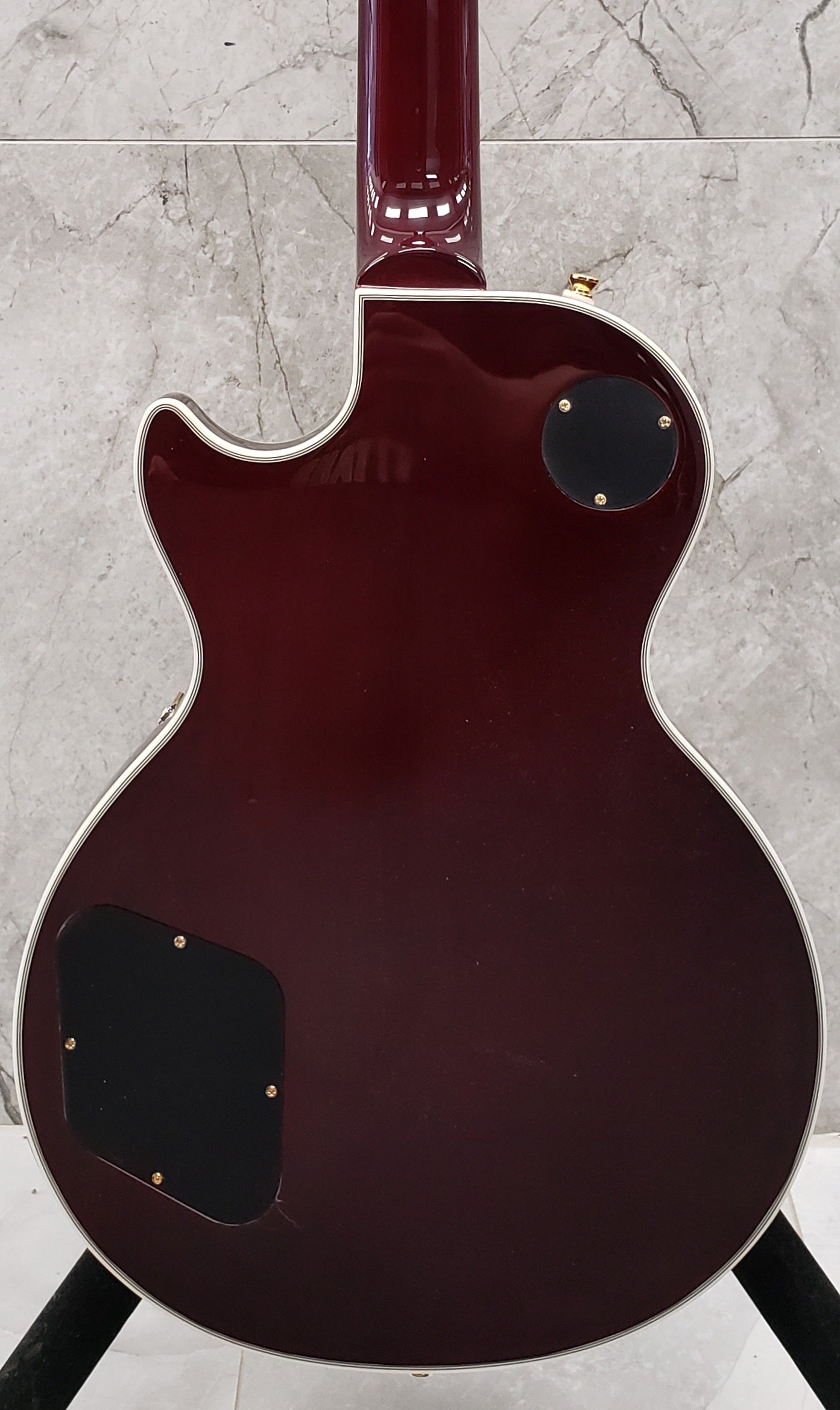 Epiphone Jerry Cantrell "Wino" Les Paul Custom in Wine Red EIJCLCWRGH