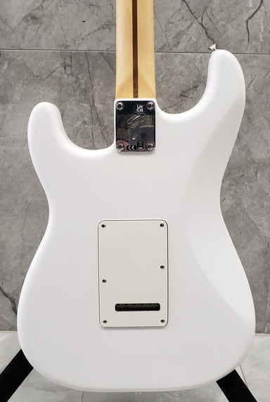 Fender Player Stratocaster HSS Maple Fingerboard Polar White 0144522515