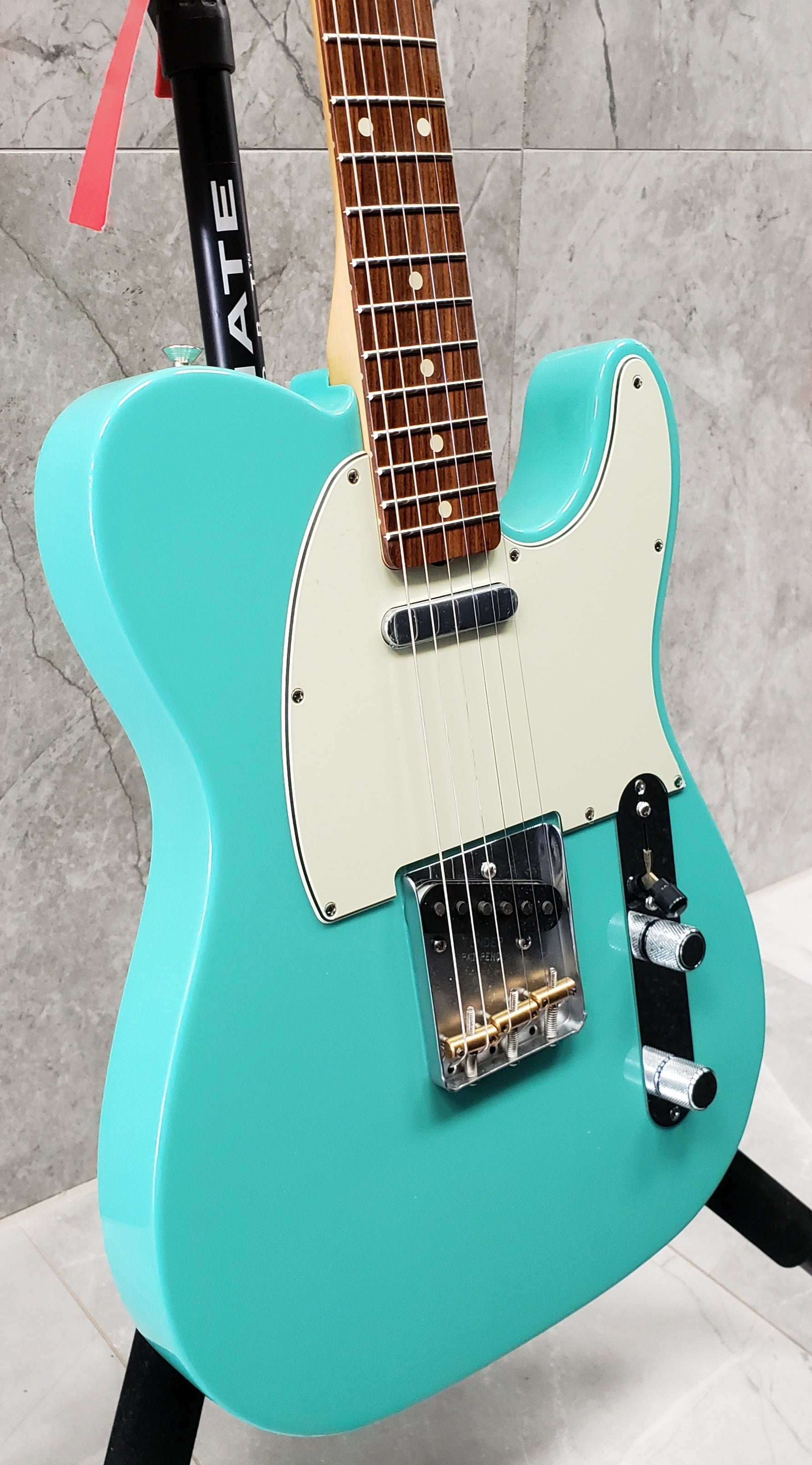 Fender Vintera 60s Telecaster Modified Sea Foam Green 0149893373