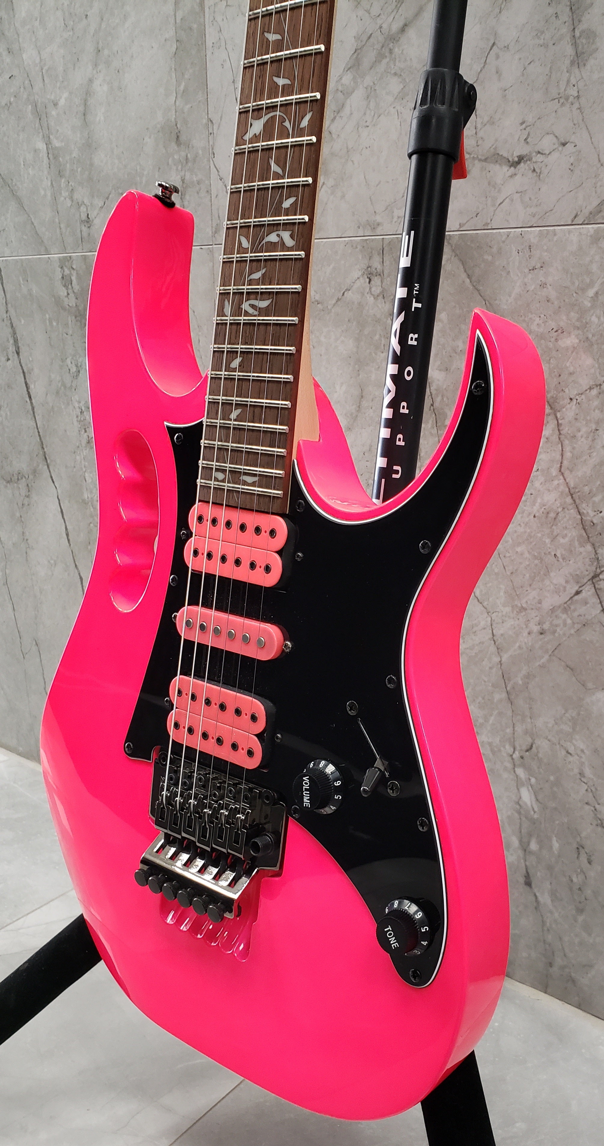 Ibanez JEMJRSPPK JR Steve Vai Pink Electric Guitar