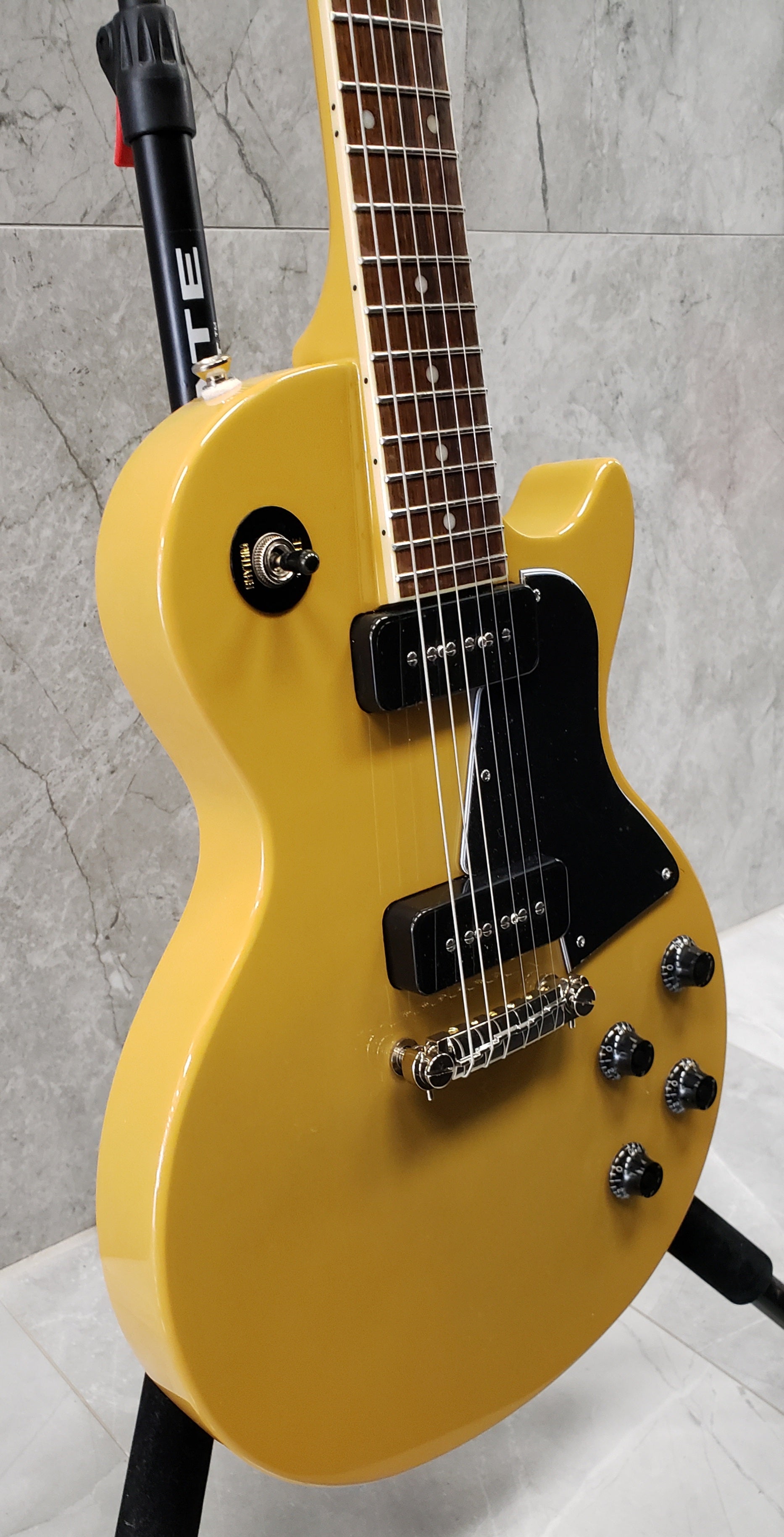 Epiphone Inspired by Gibson – Original Collection Epi Les Paul Special – TV Yellow EILPTVNH