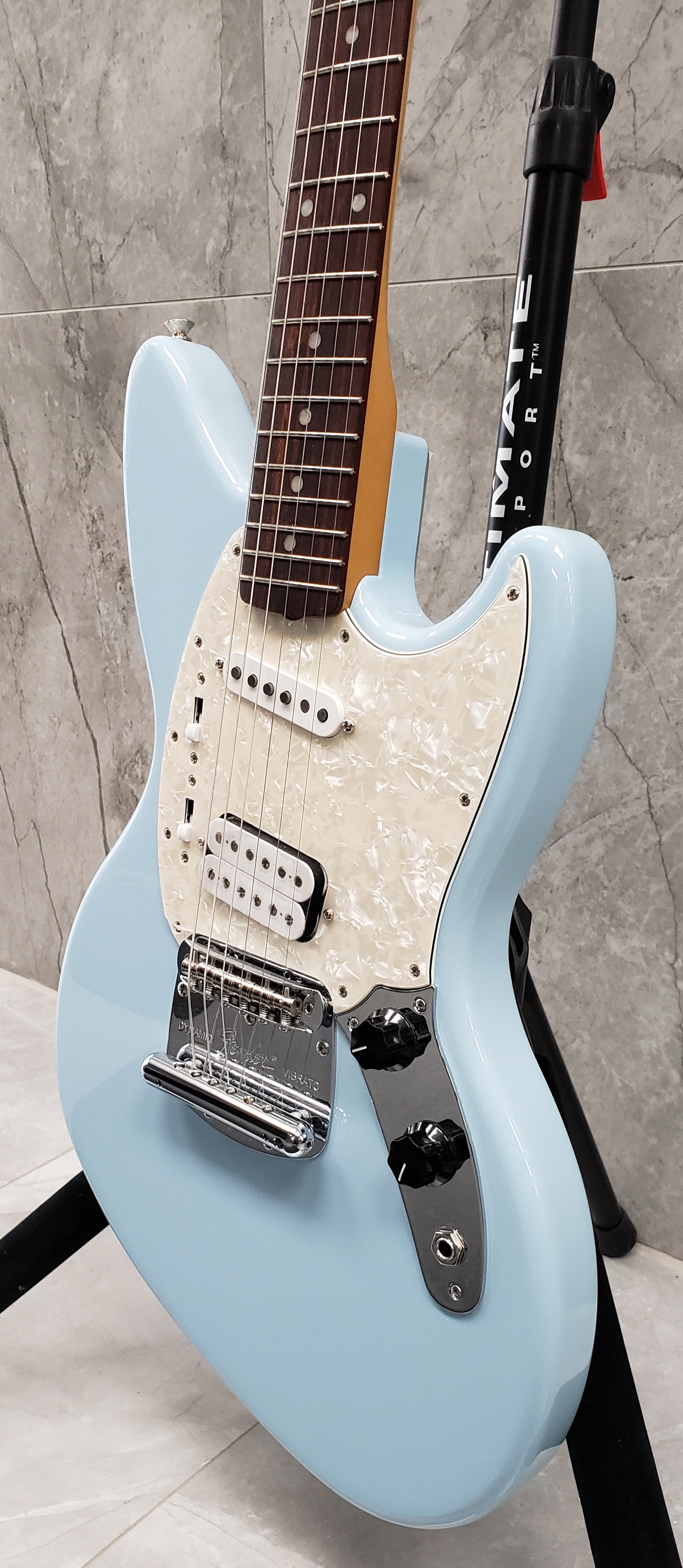 Fender Kurt Cobain Jag-Stang Rosewood Fingerboard, Sonic Blue F-0141030372