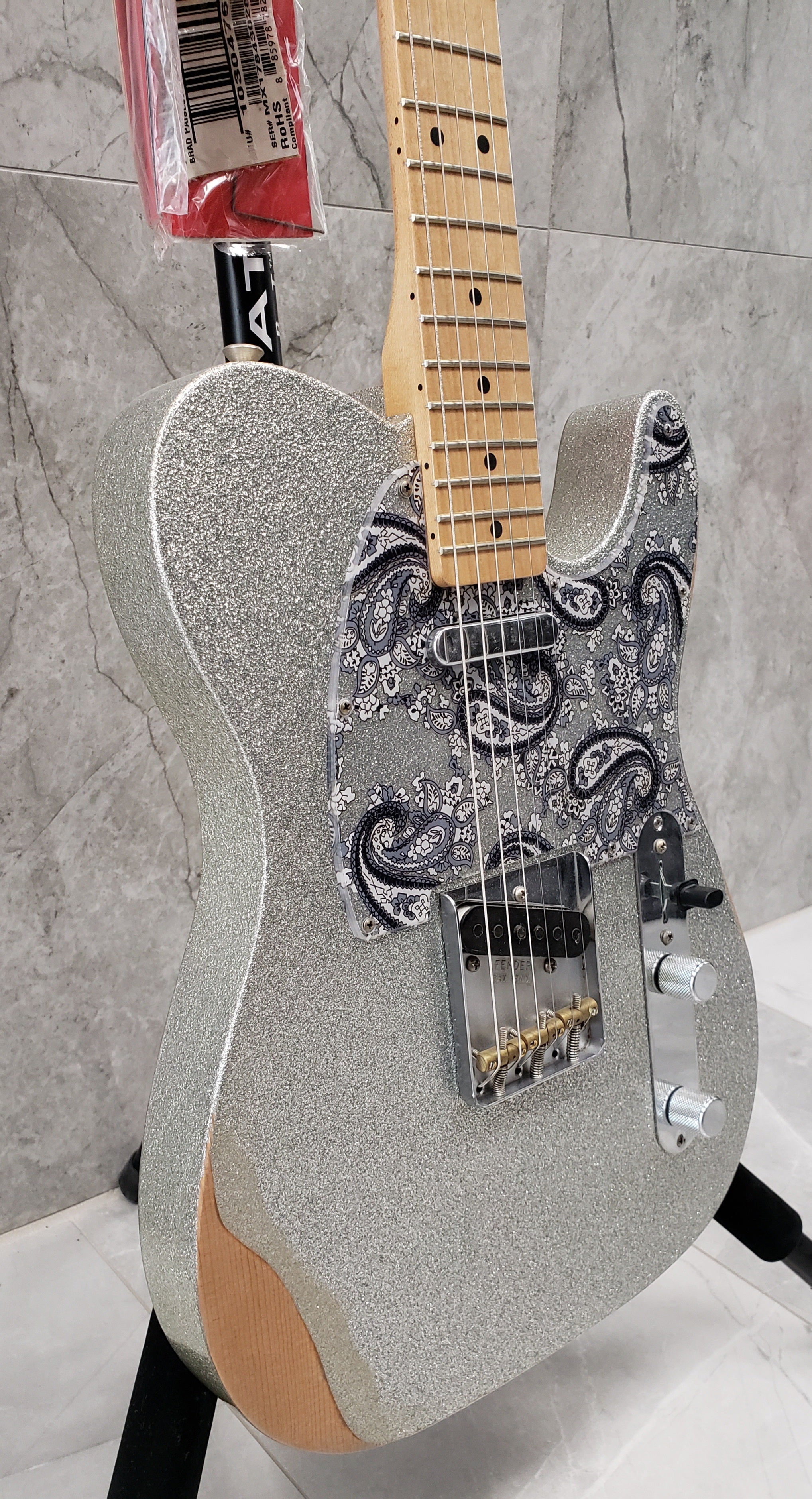 Fender Brad Paisley Signature Road Worn Telecaster INCLUDES DELUXE GIG BAG 0145902317