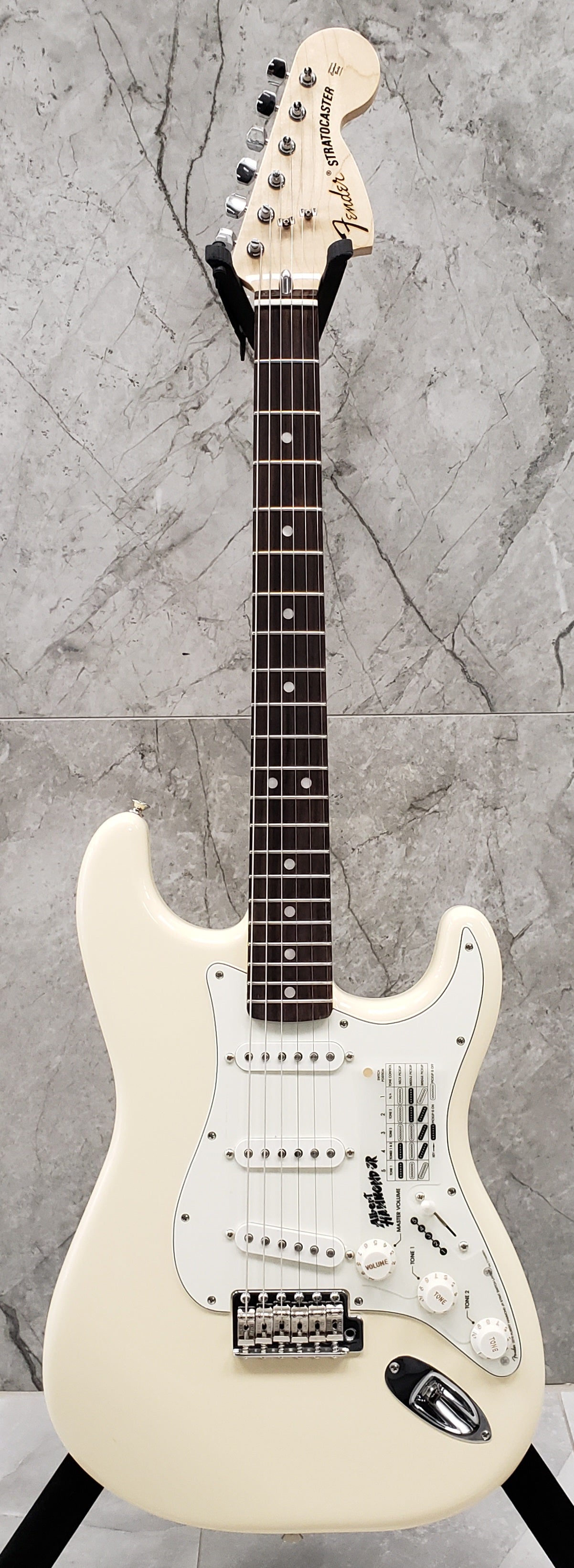 Fender Albert Hammond Jr. Signature Stratocaster Rosewood Fingerboard Olympic White 0146810305