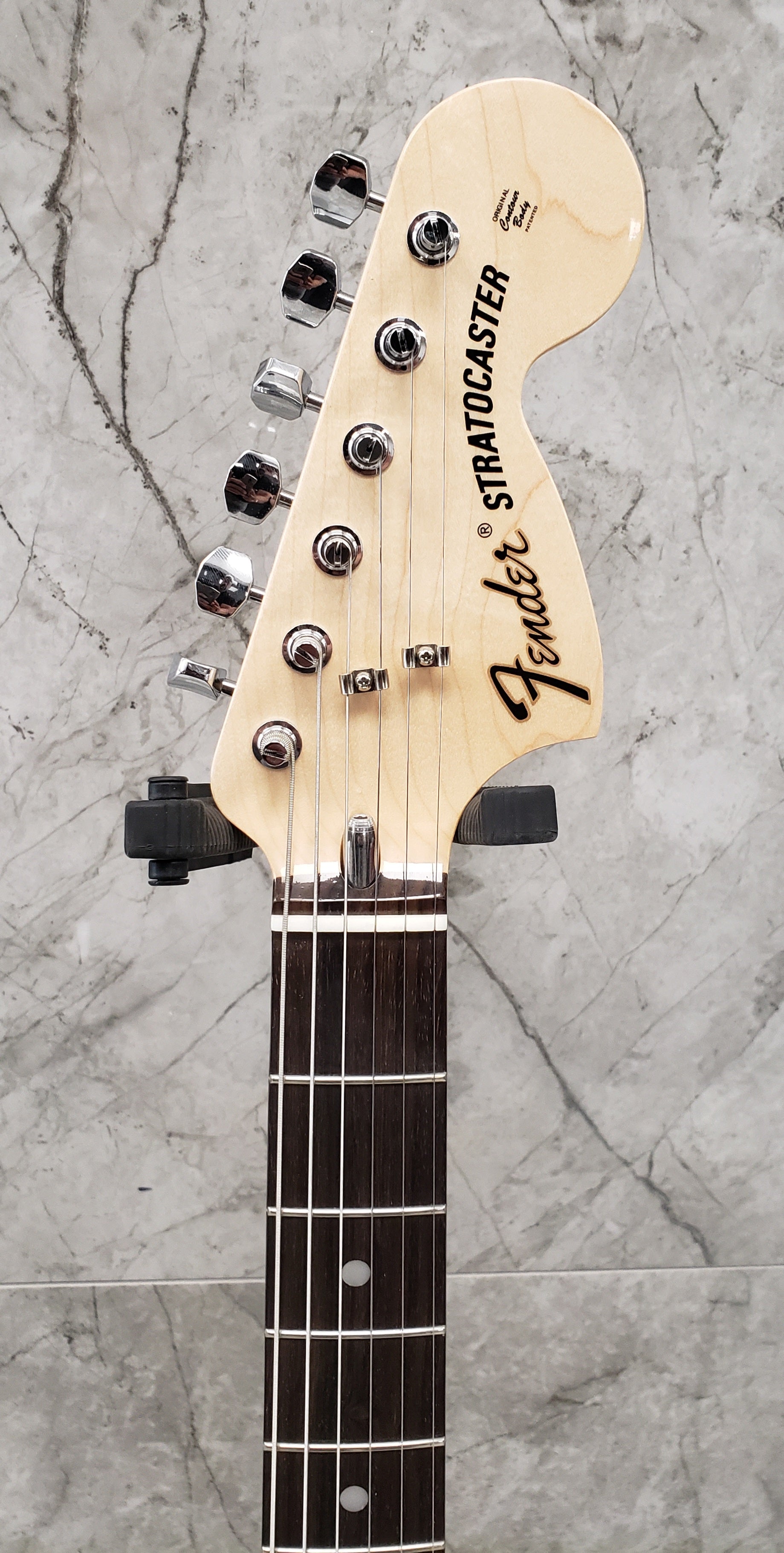 Fender Albert Hammond Jr. Signature Stratocaster Rosewood Fingerboard Olympic White 0146810305 SERIAL NUMBER MX22146237 - 7.8 LBS