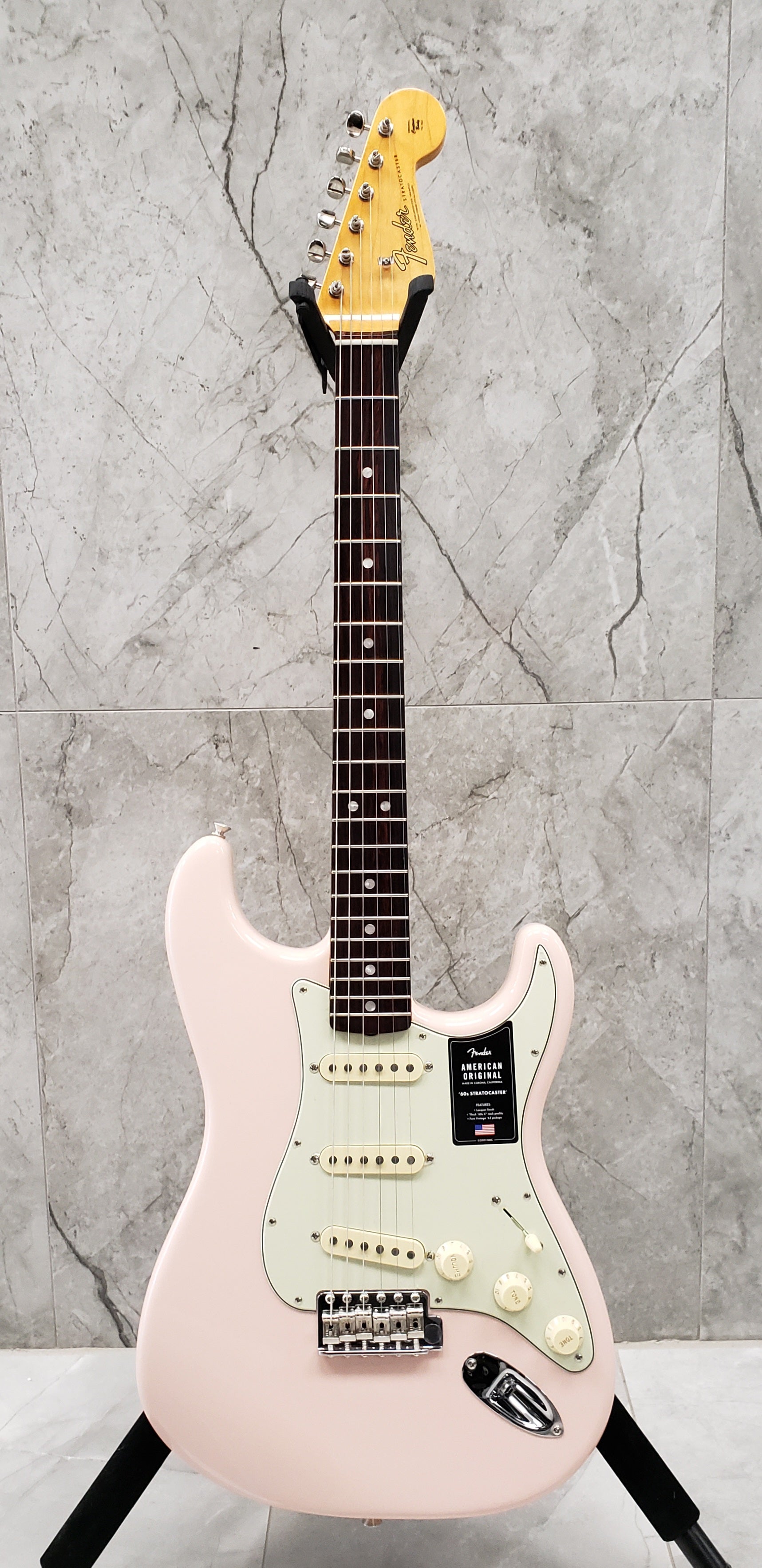 Fender American Original 60s Stratocaster Rosewood Fingerboard Shell Pink F-0110120856