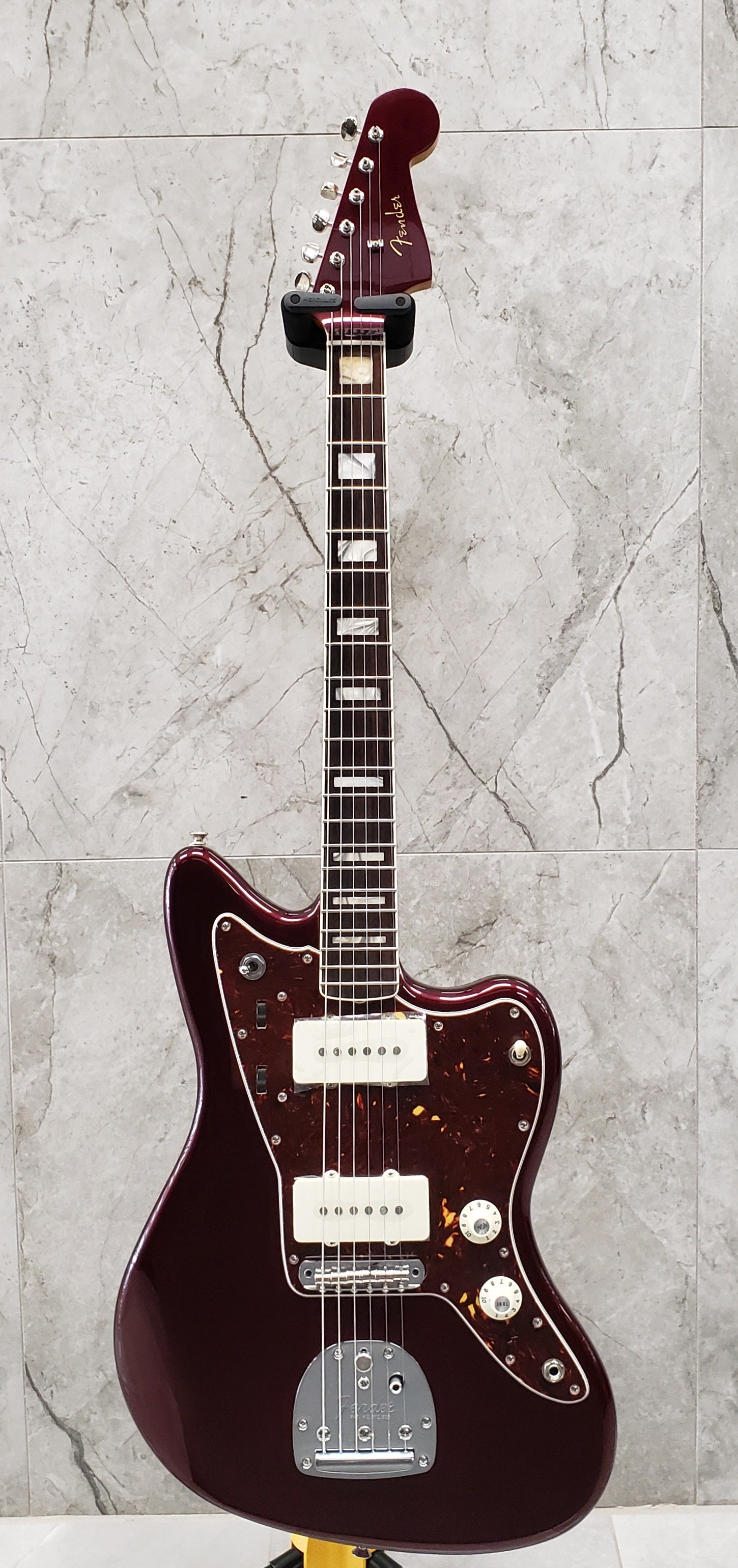 Fender Troy Van Leeuwen Jazzmaster, Bound Rosewood Fingerboard, Oxblood 0140070793 SERIAL NUMBER MX22162567 - 8.0 LBS