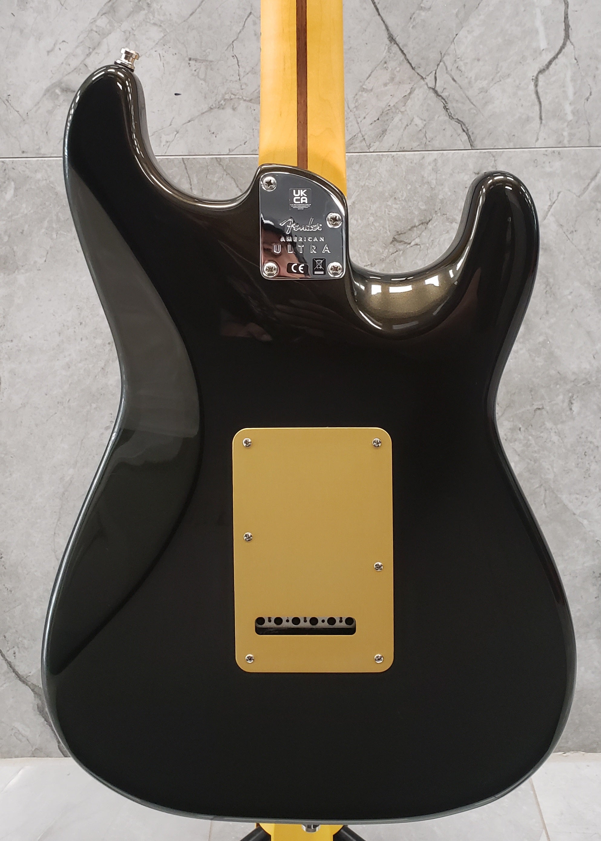 Fender American Ultra Stratocaster Left Hand, Maple Fingerboard, Texas Tea 0118132790