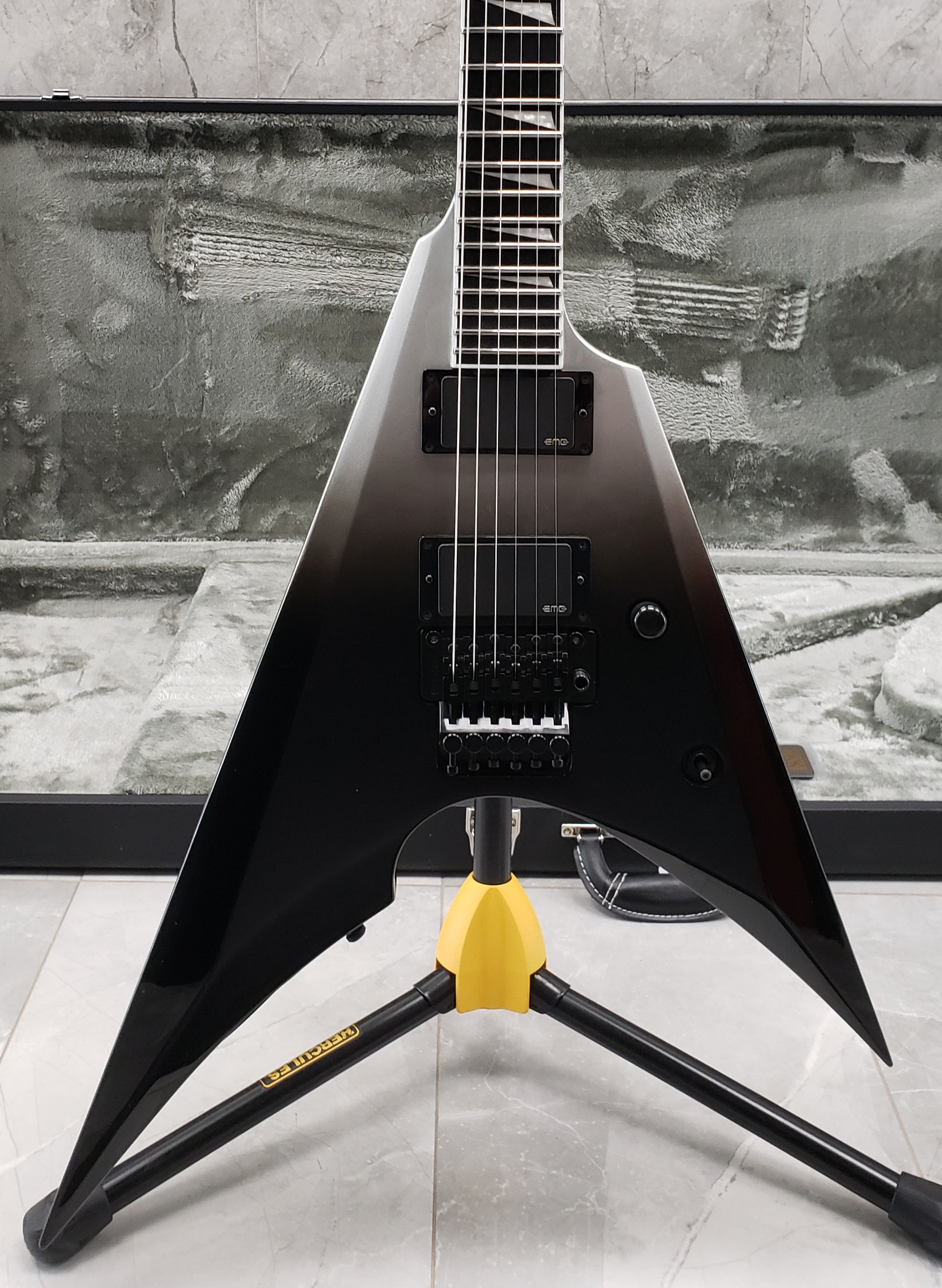 ESP MADE IN JAPAN EII Arrow Electric Guitar Black Silver Fade EIIARROW