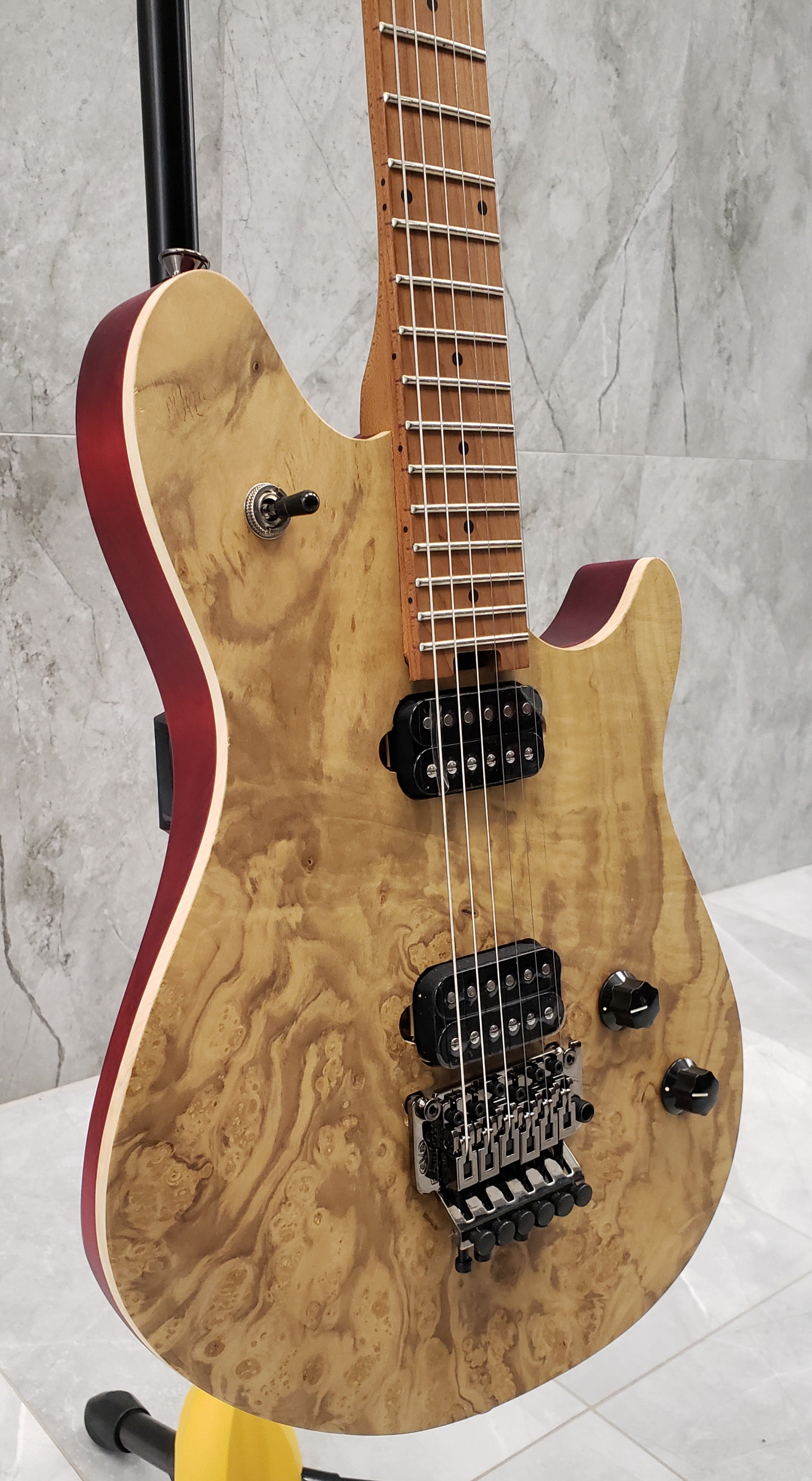 EVH Wolfgang WG Standard Exotic Laurel Burl Baked Maple Fingerboard, Natural 5107003515