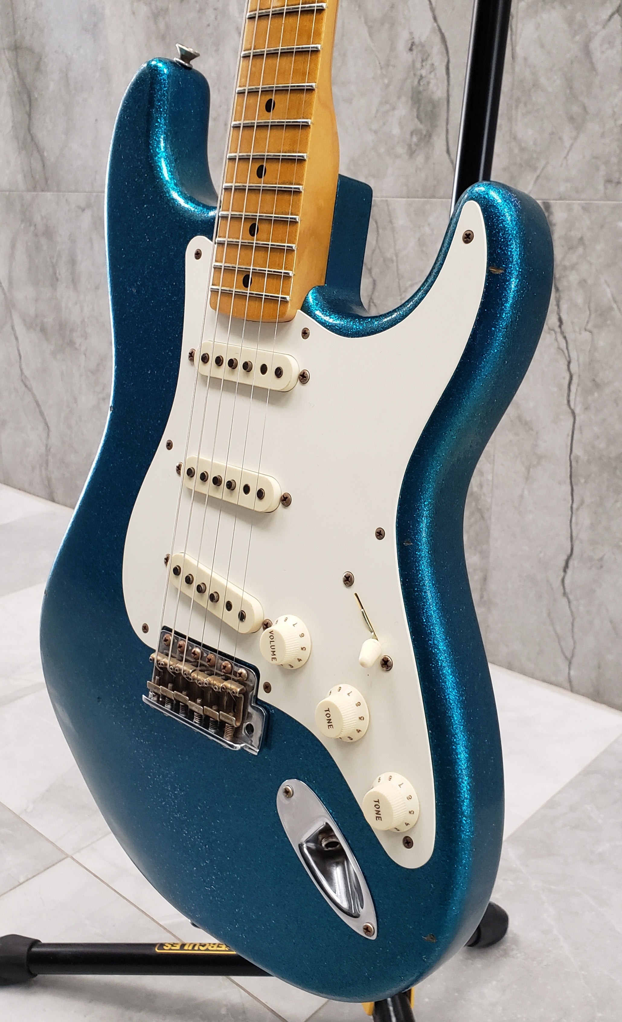 Fender Custom Shop 1957 Stratocaster Journeyman Relic Aged Blue Sparkle 9230010813 - Serial Number - R83429 - 7.4 LBS