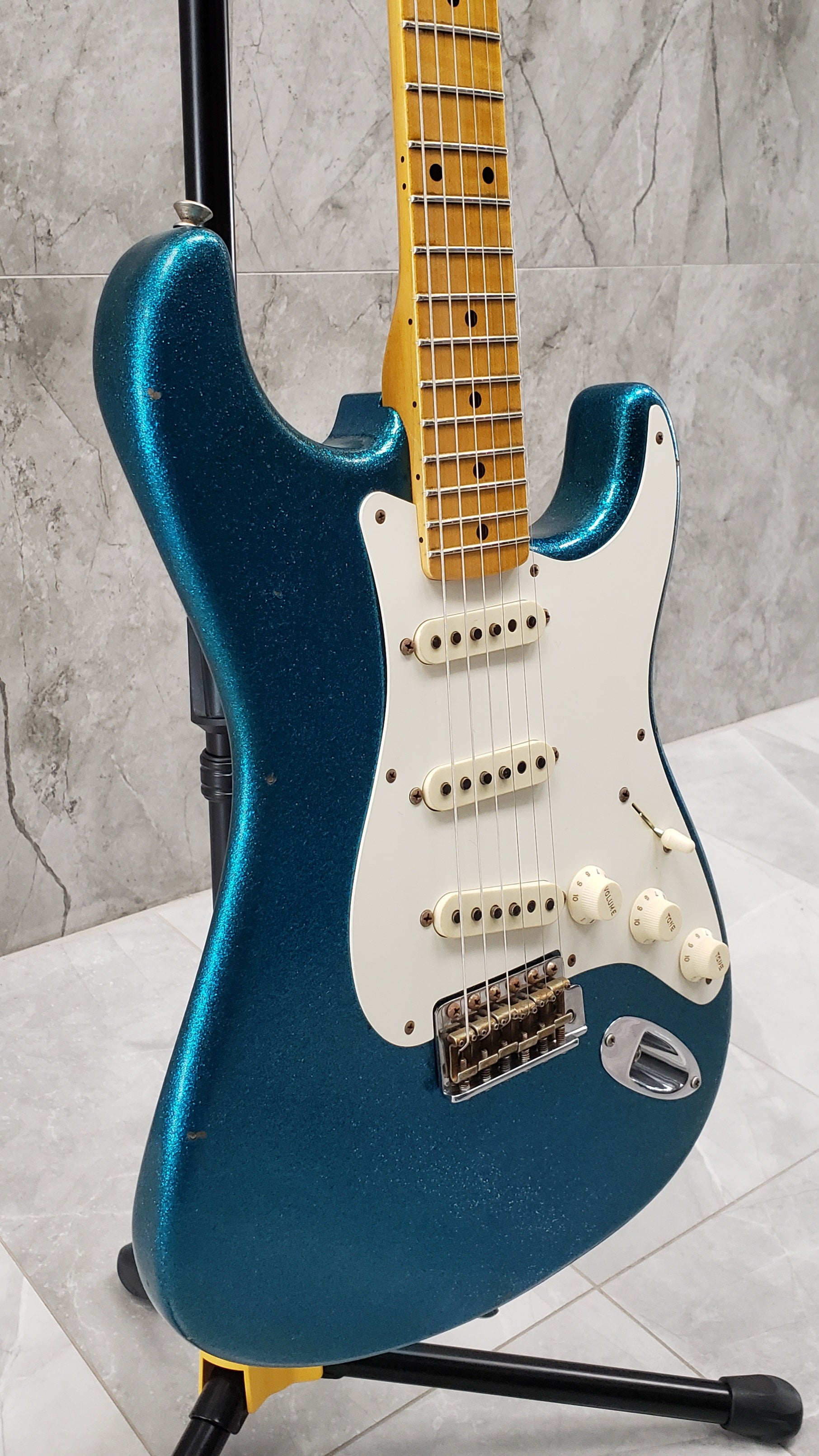Fender Custom Shop 1957 Stratocaster Journeyman Relic Aged Blue Sparkle 9230010813 - Serial Number - R83429 - 7.4 LBS