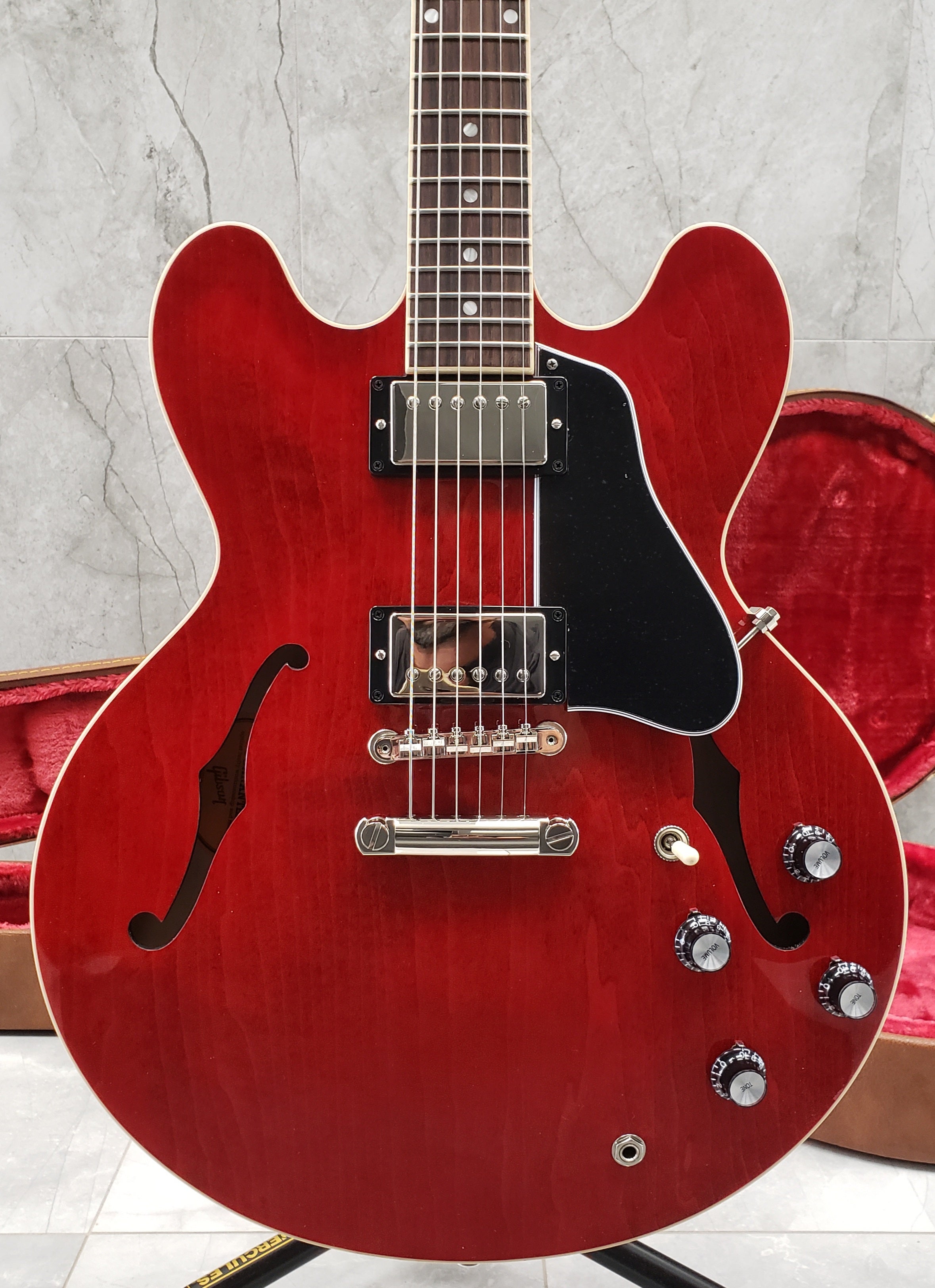 Gibson ES-335 Semi-Hollow Body Sixties Cherry ES335 ES3500SCNH