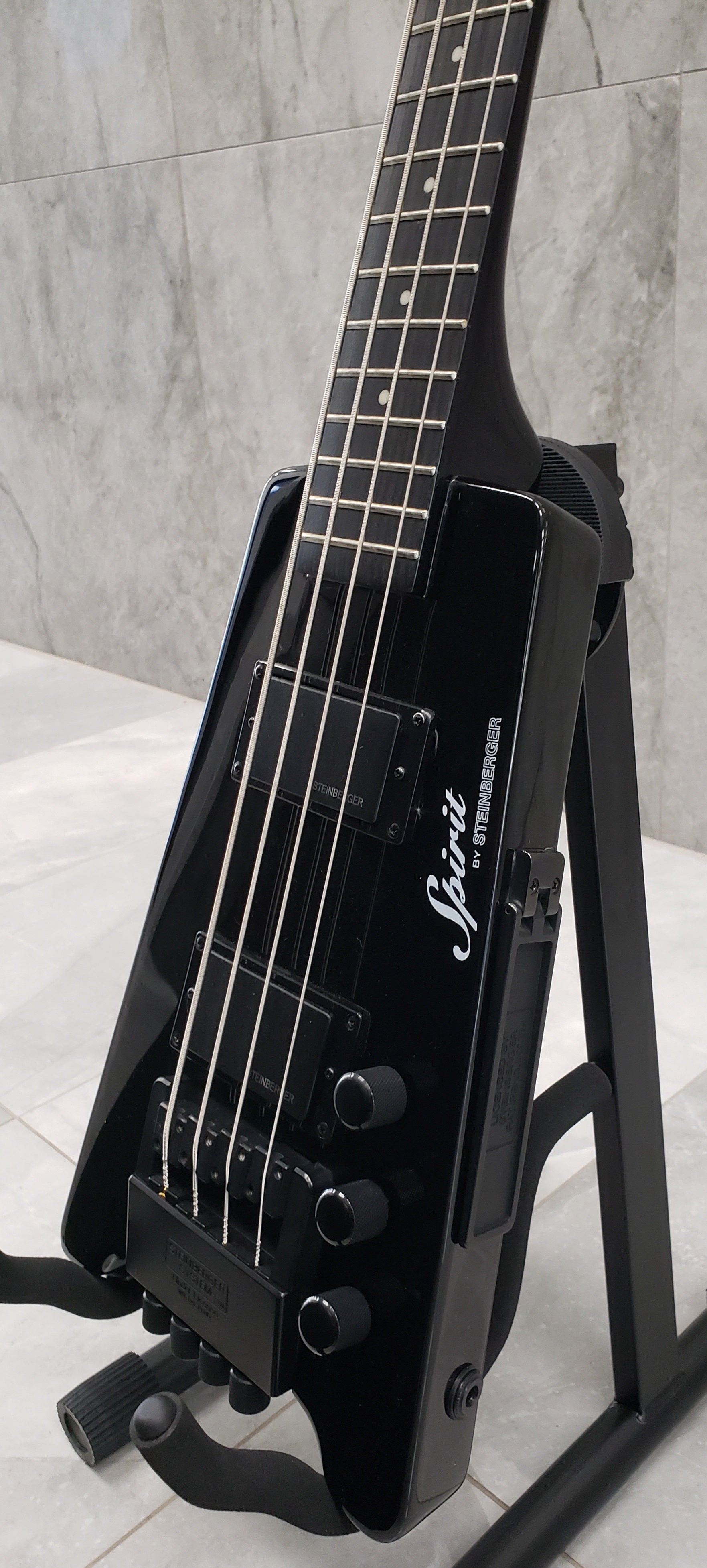 Steinberger Spirit XT-2 Standard Bass Guitar with Gigbag IN Gloss Black