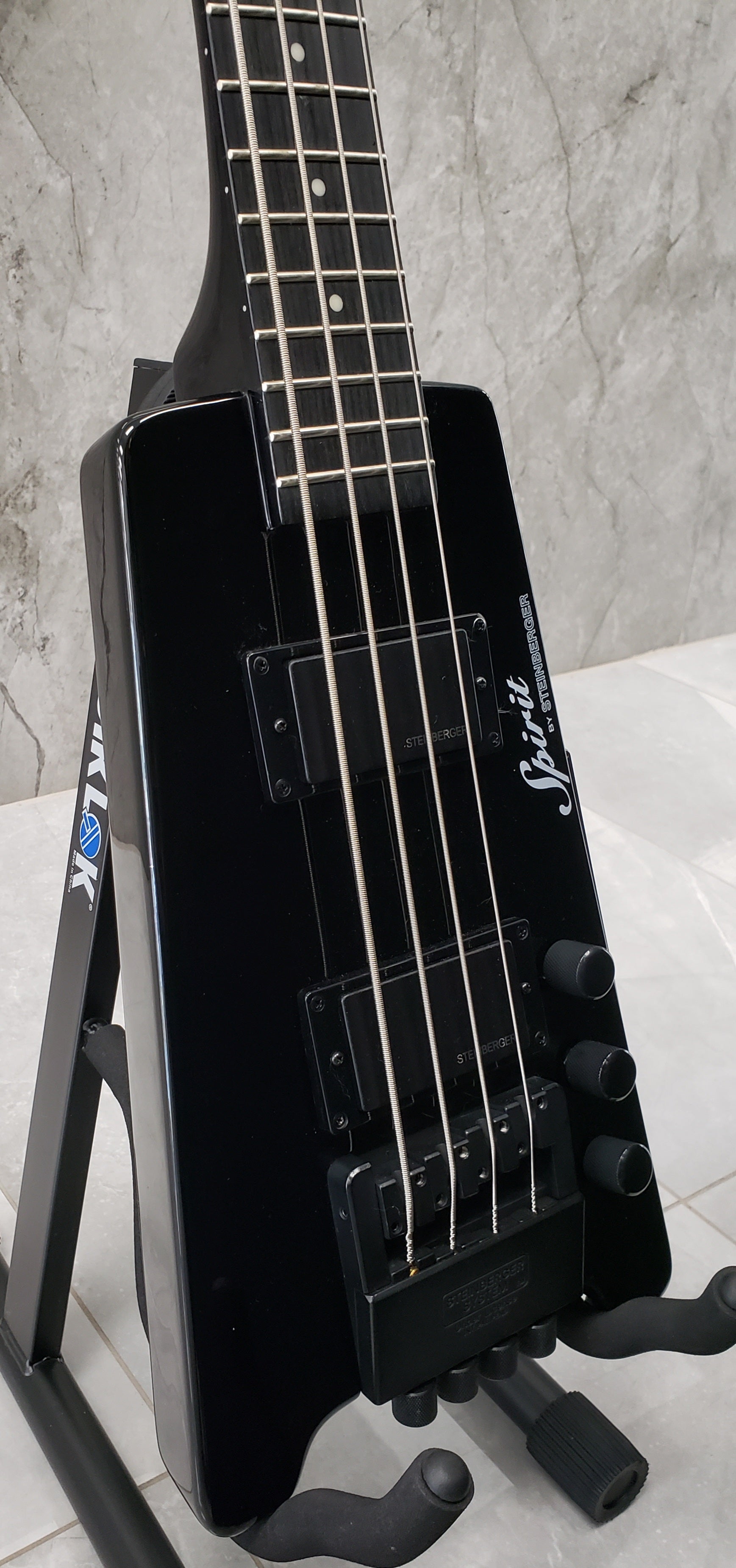 Steinberger Spirit XT-2 Standard Bass Guitar with Gigbag IN Gloss Black