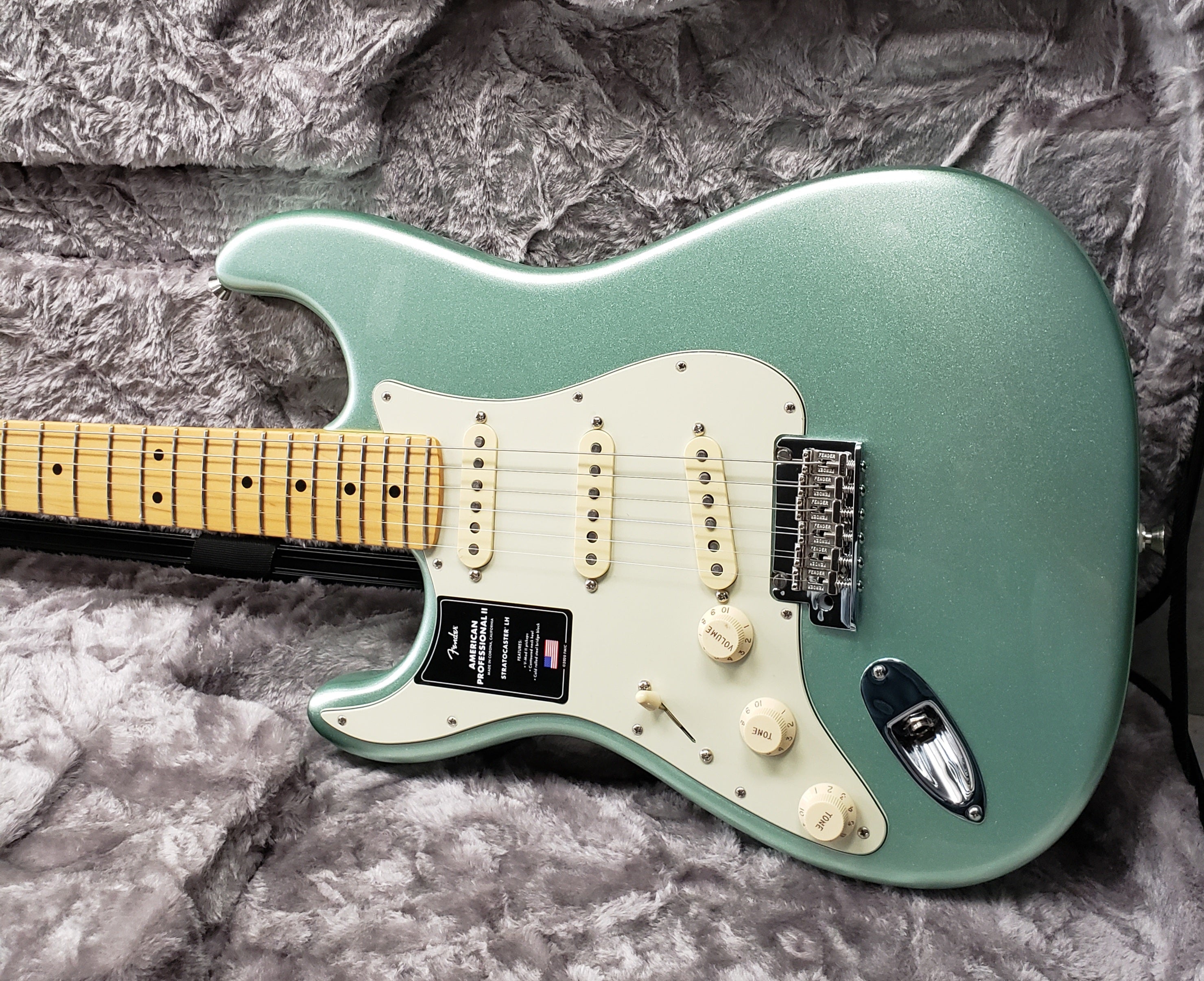 Fender American Professional II Stratocaster Left Hand Maple Fingerboard Mystic Surf Green F-0113932718