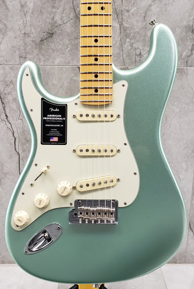 Fender American Professional II Stratocaster Left Hand Maple Fingerboard Mystic Surf Green F-0113932718