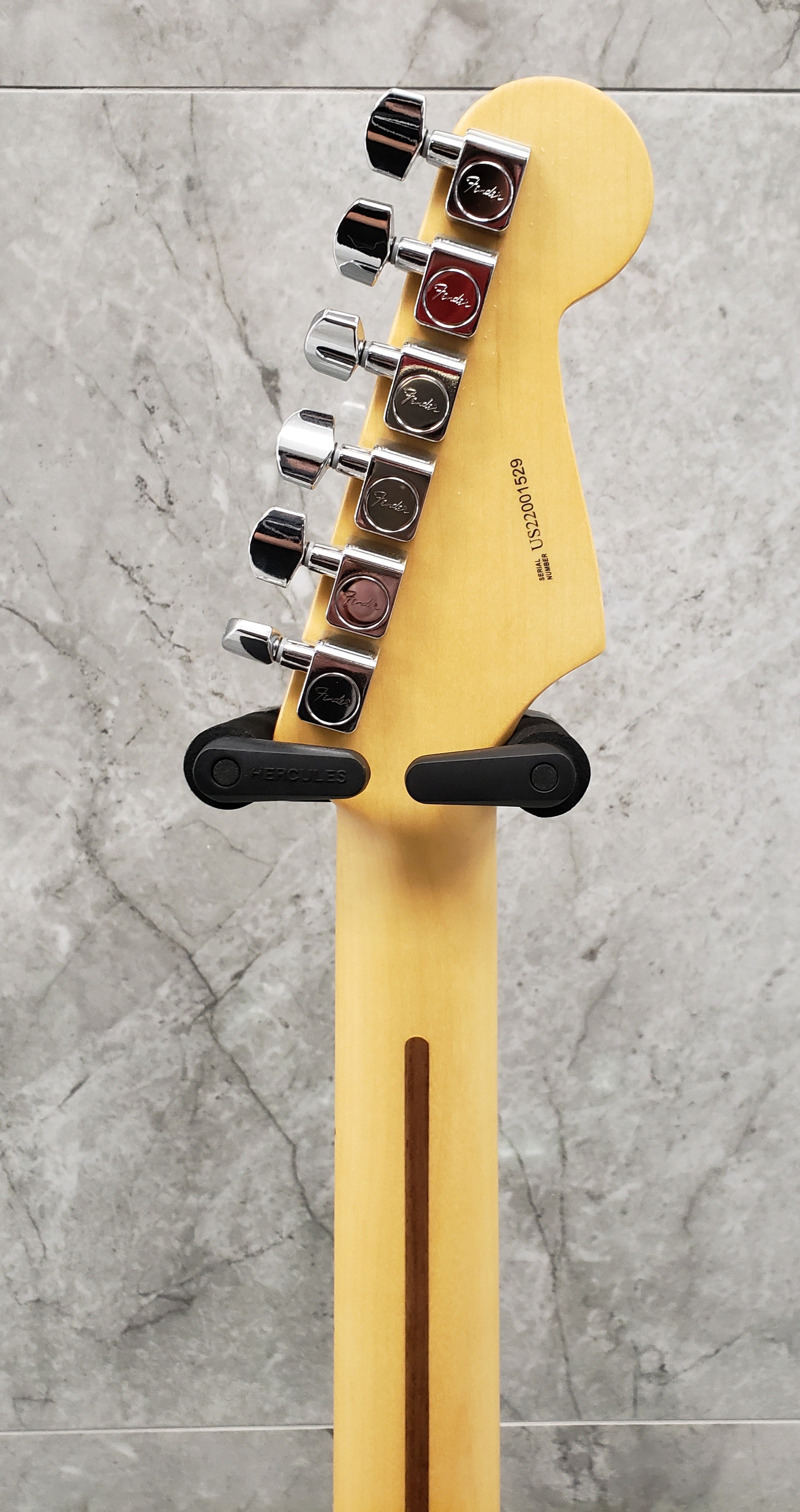 Fender American Professional II Stratocaster Left Hand Maple Fingerboard Mystic Surf Green 0113932718 SERIAL NUMBER US22001529 - 8.0 LBS