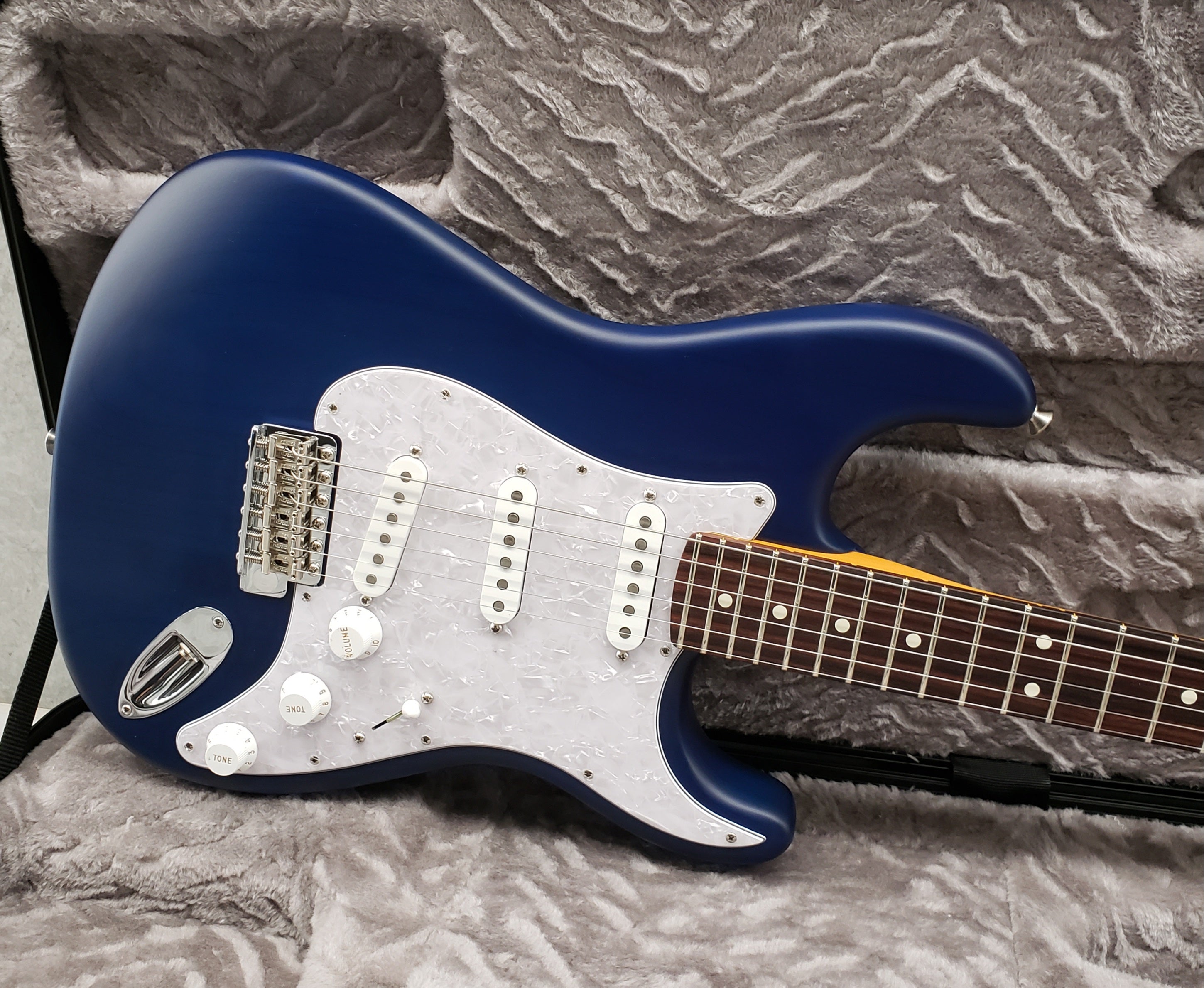 Fender Cory Wong Stratocaster Rosewood Fingerboard Sapphire Blue Transparent F-0115010727