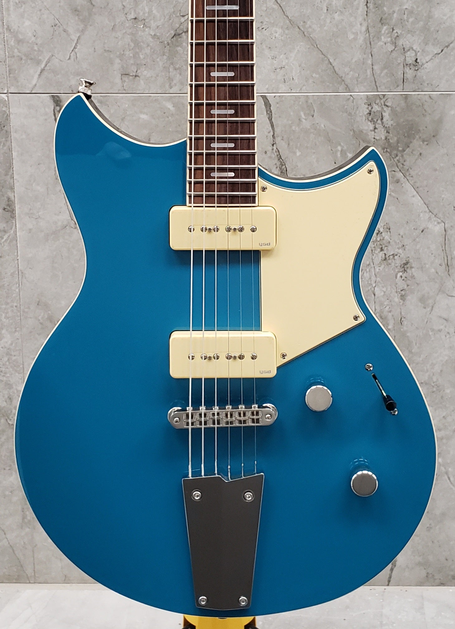 YAMAHA REVSTAR STANDARD ELECTRIC GUITAR RSS02T SWIFT BLUE RSS02T SBU