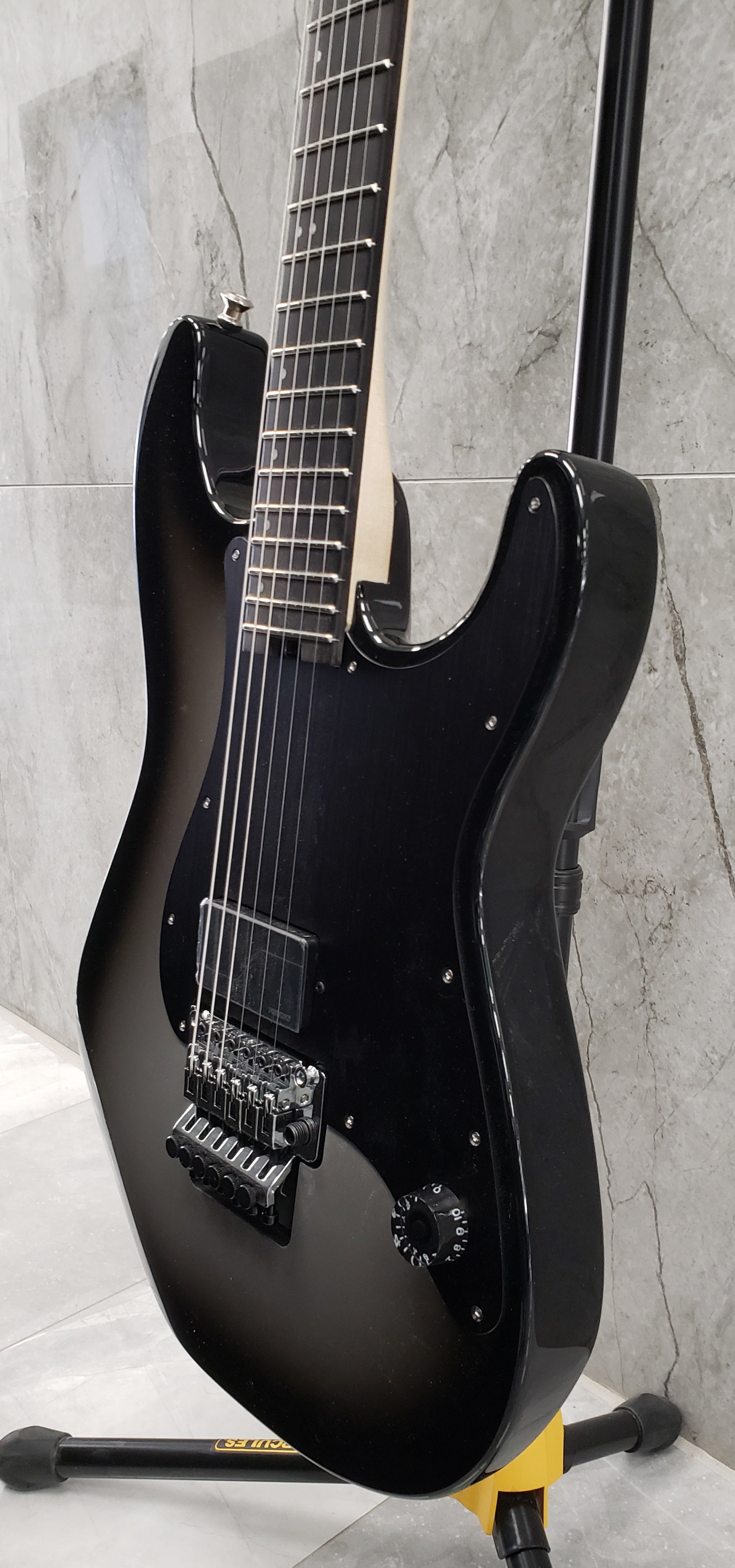 Charvel Phil Sgrosso Signature Pro-Mod So-Cal Style 1 H FR E, Ebony Fingerboard, Silverburst 2966855521