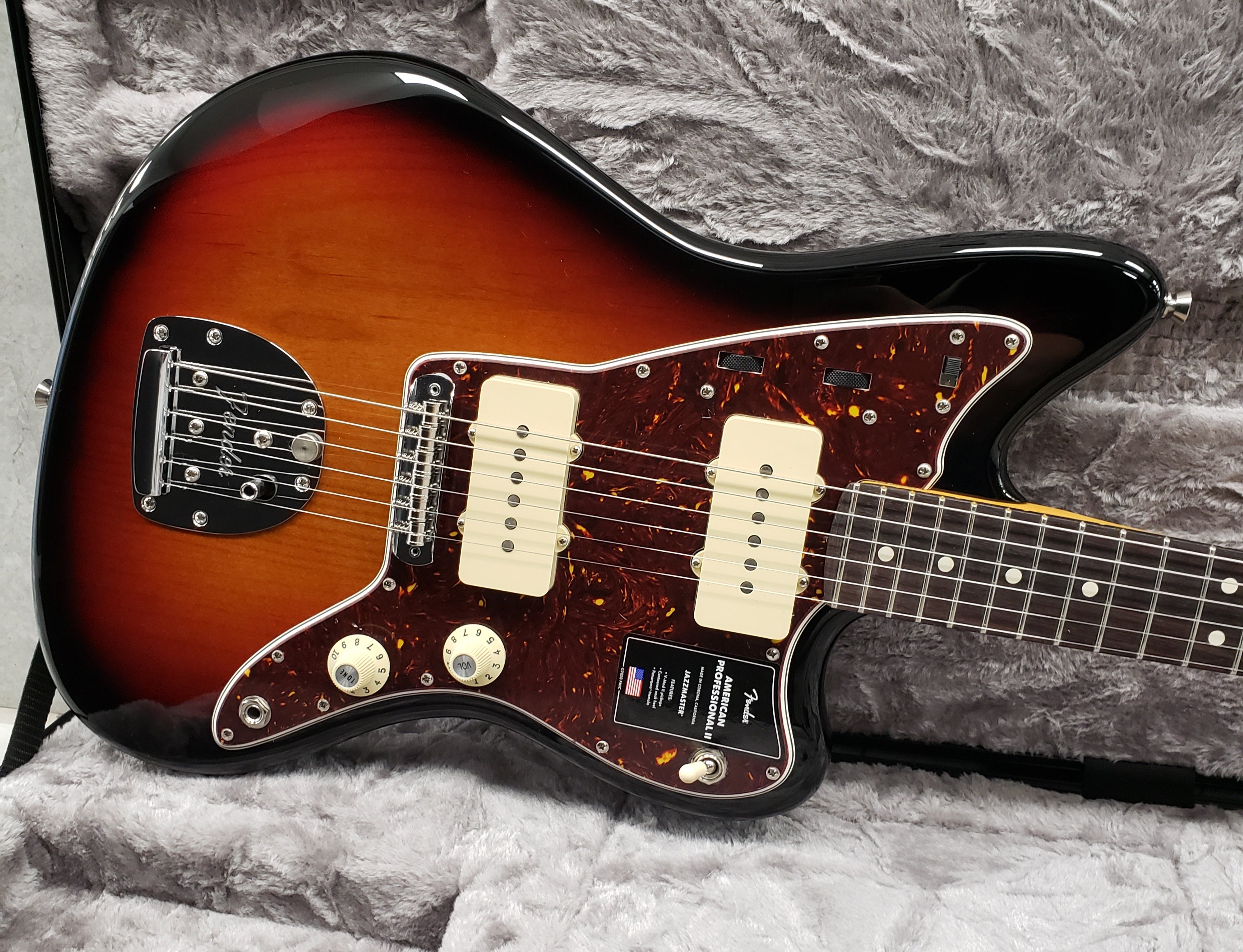 Fender American Professional II Jazzmaster Rosewood Fingerboard 3-Color Sunburst F-0113970700