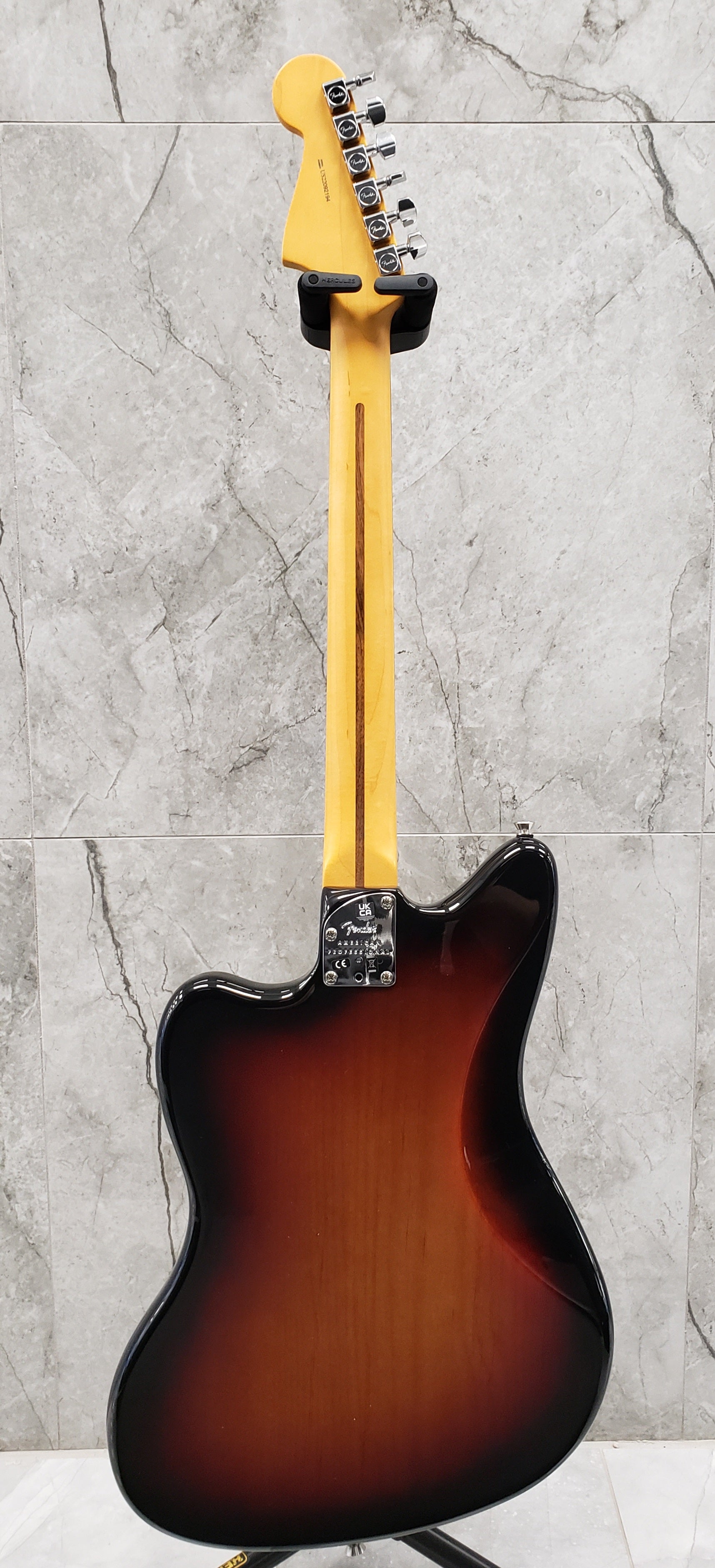 Fender American Professional II Jazzmaster Rosewood Fingerboard 3-Color Sunburst F-0113970700