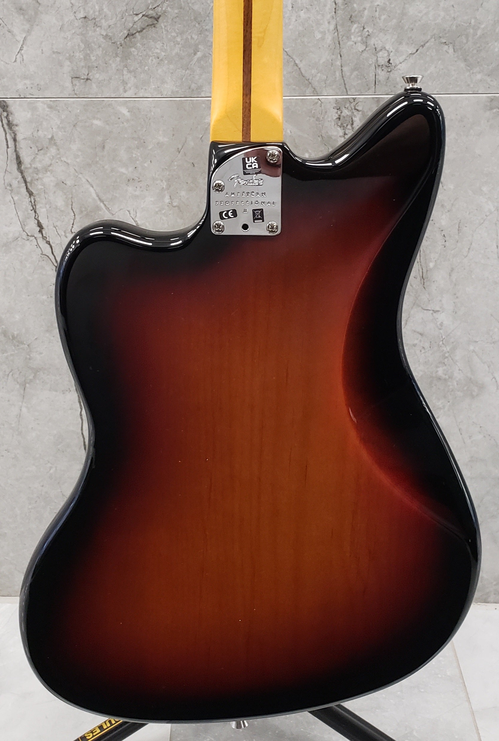 Fender American Professional II Jazzmaster Rosewood Fingerboard 3-Color Sunburst F-0113970700