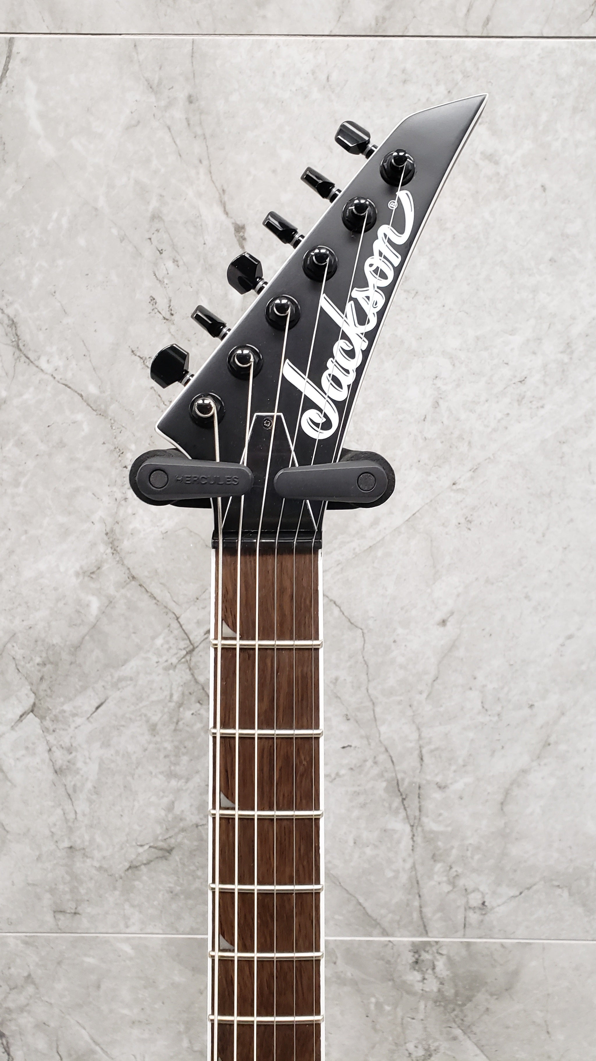 JACKSON X Series Soloist SLA6 DX Baritone Satin Black 2919260568